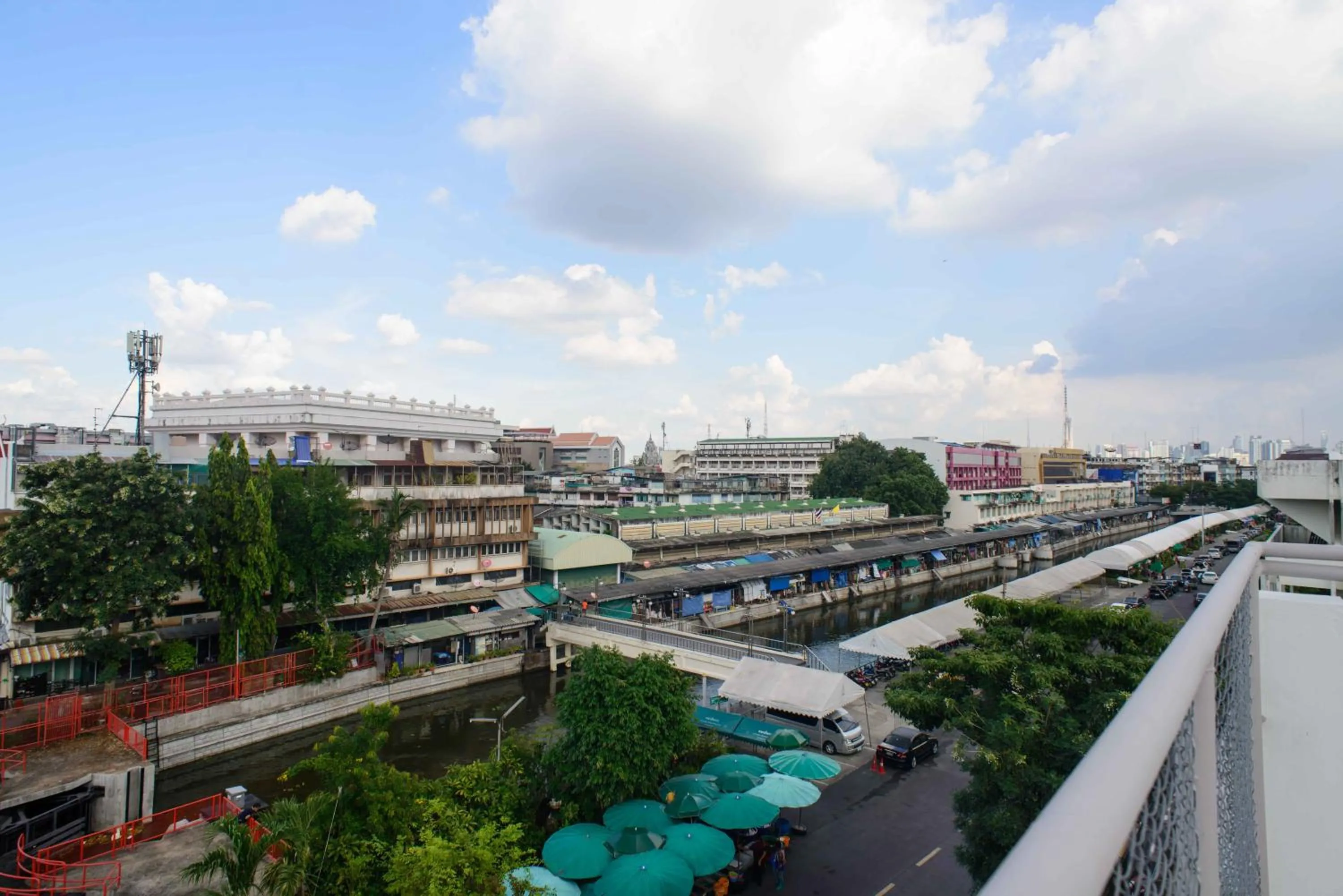 Neighbourhood in 87 Oldtown at River Pier