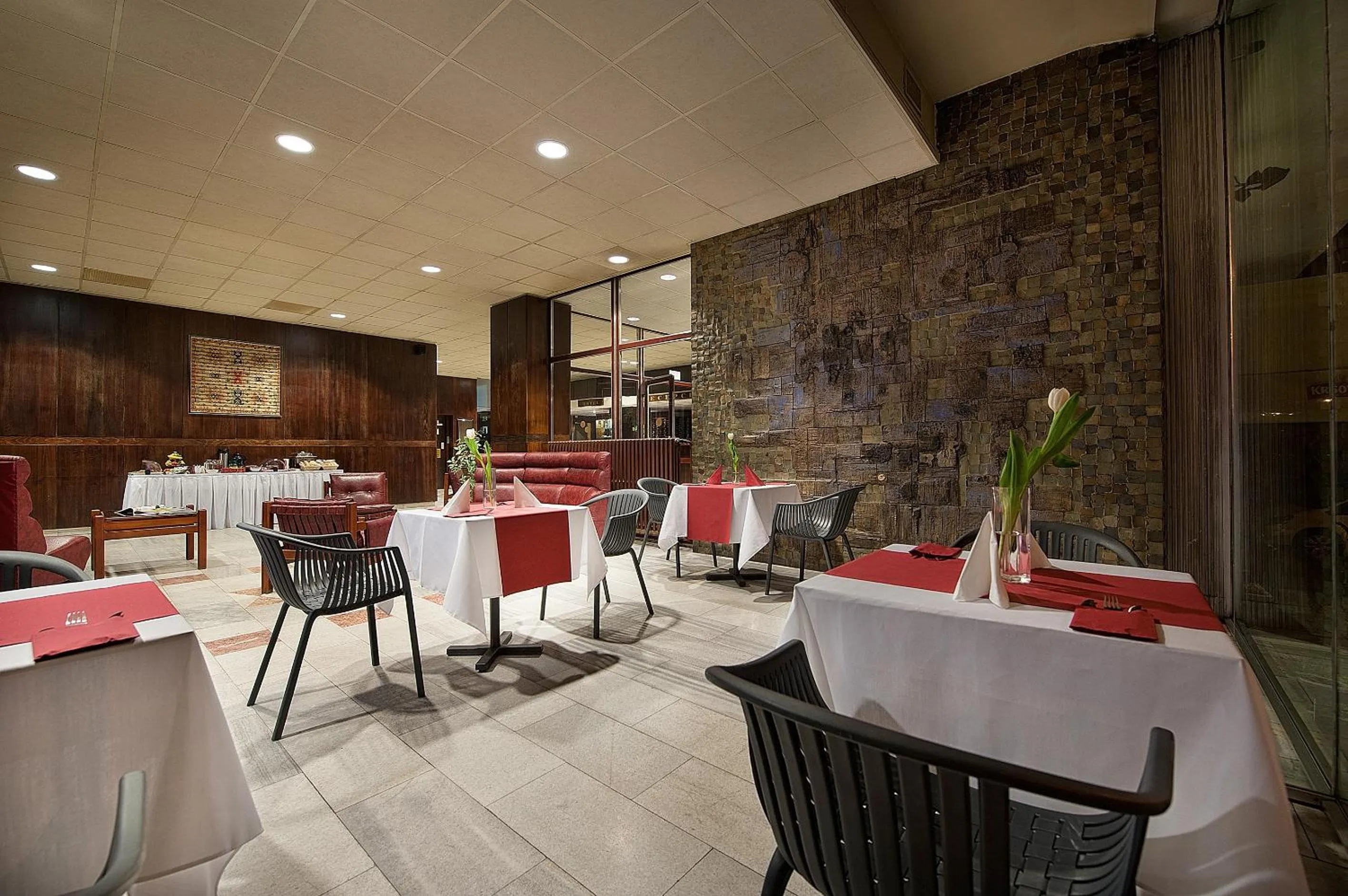 Restaurant/places to eat in Hotel Kladno