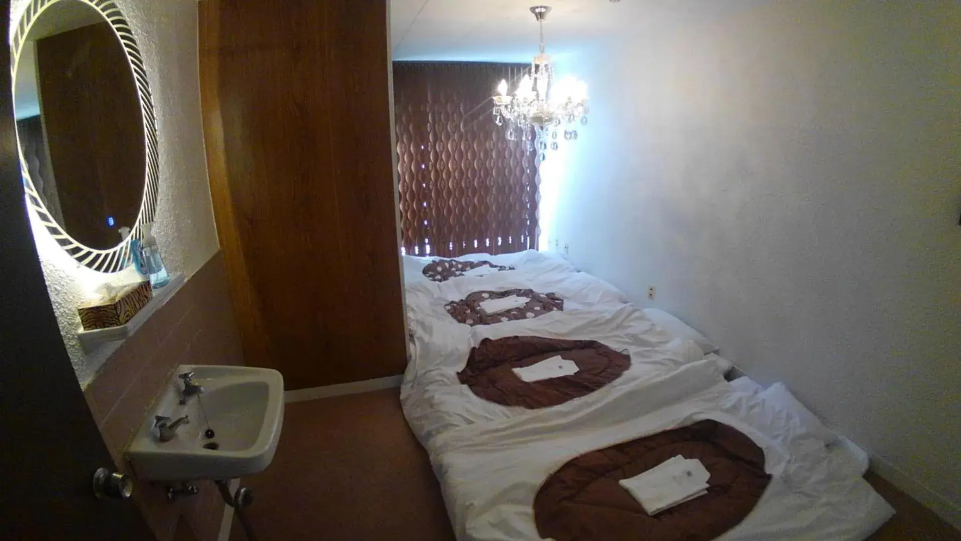 Premium Quadruple Room - single occupancy in 女性用 Art Setouchi Triennale Hotel Female Only Premium Quadruple Room - single occupancy in 女性用 Art Setouchi Triennale Hotel Female Only