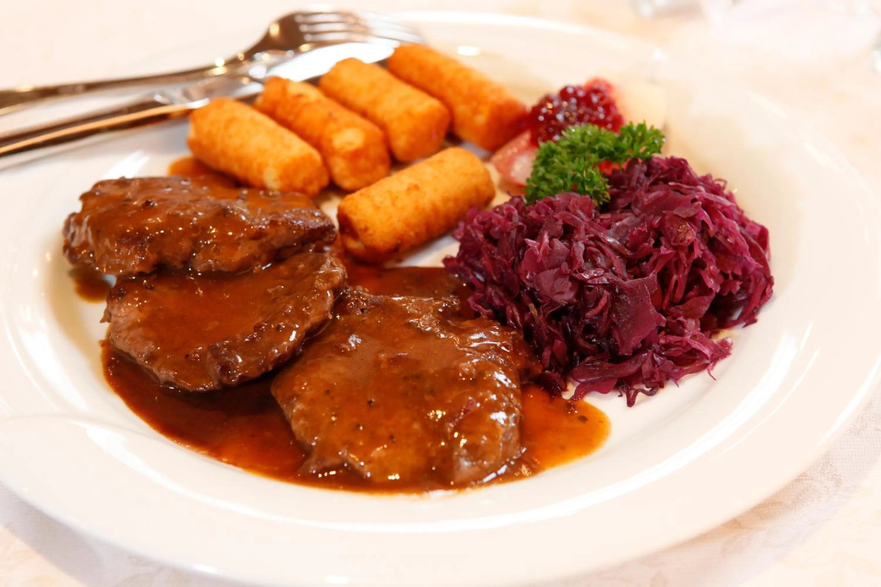 Restaurant/places to eat in Hotel Hubertusstube