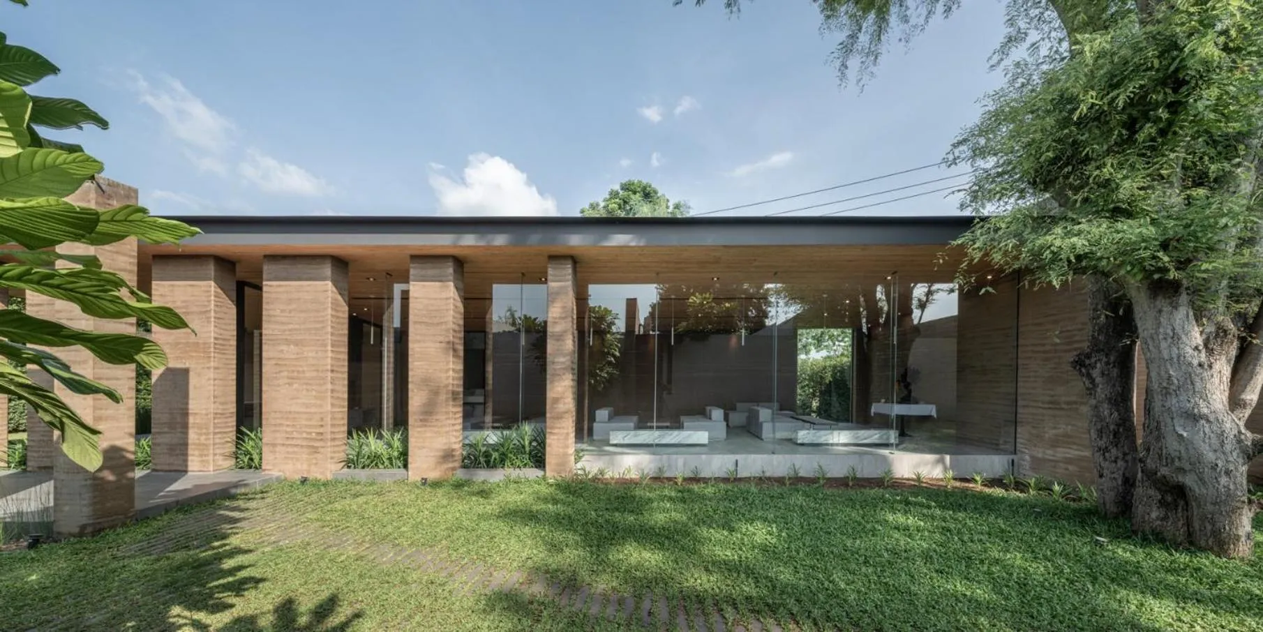 Property building in Tara Villa