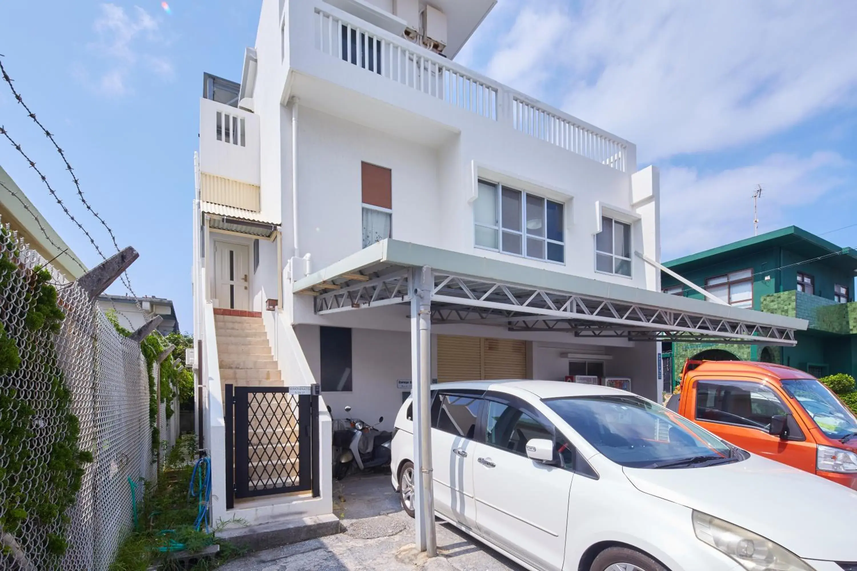 Property building in Wind Makiminato Property building in Wind Makiminato