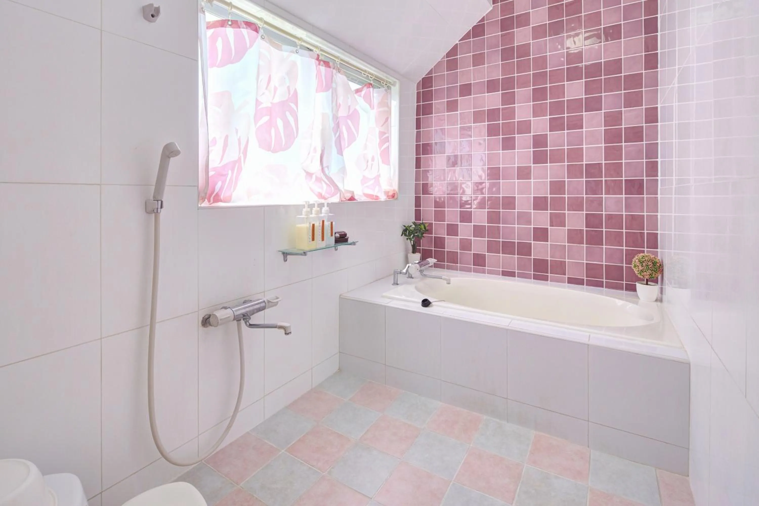 Bathroom in Wind Makiminato