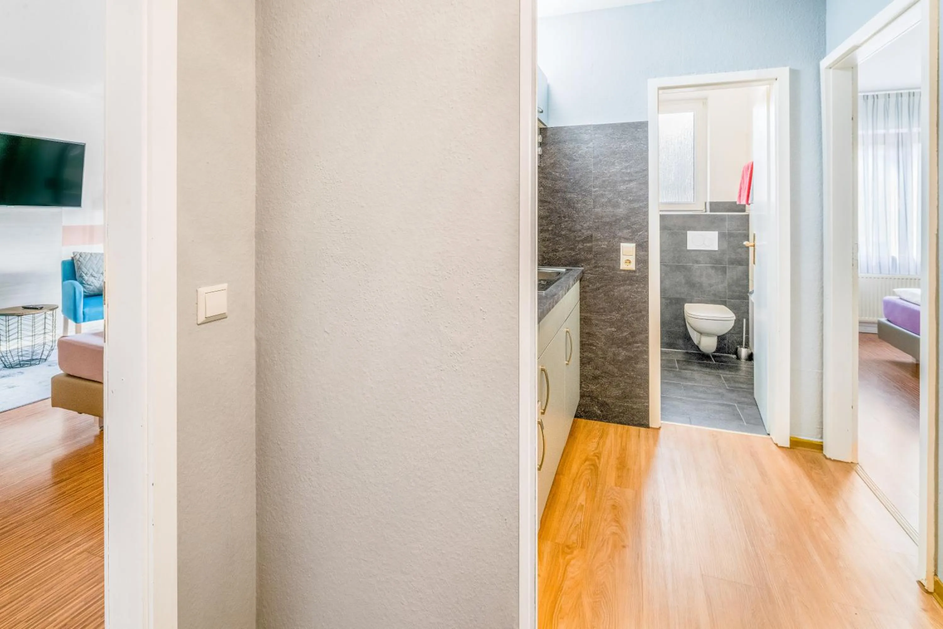 Bathroom, Bed in Hotel Am Gottesauer Schloss