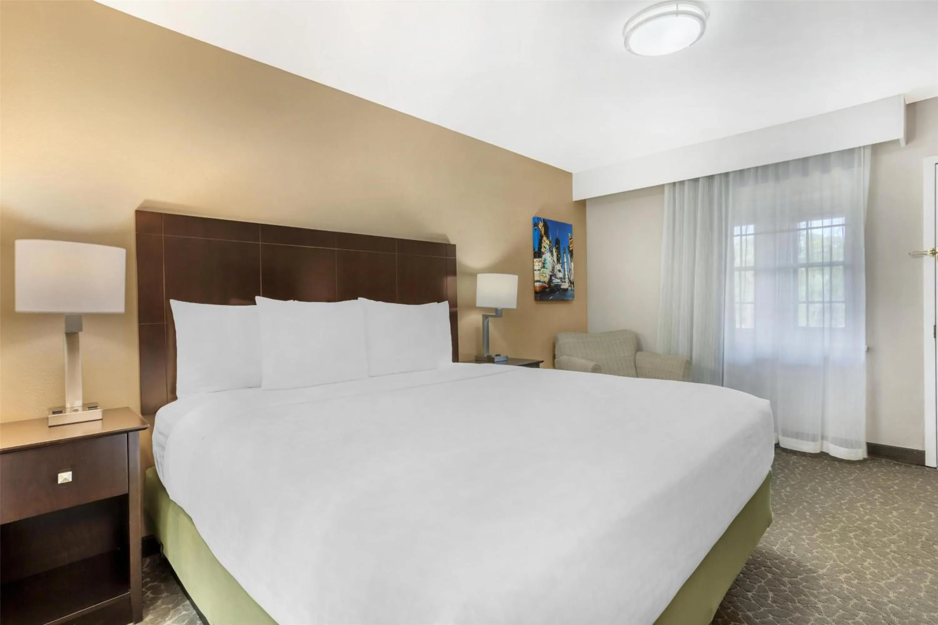 Bedroom, Bed in Best Western Fort Lee