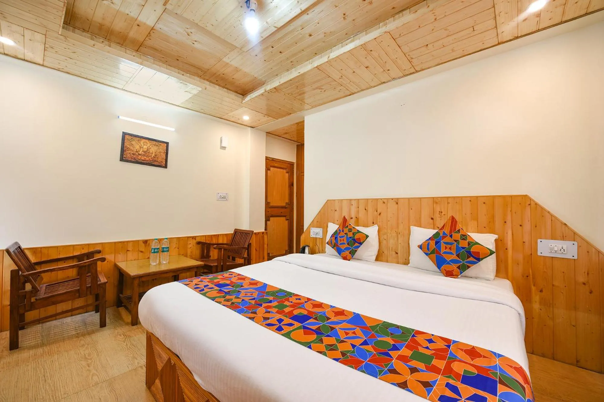 Bed in FabHotel Misty Hills Nehru Kund