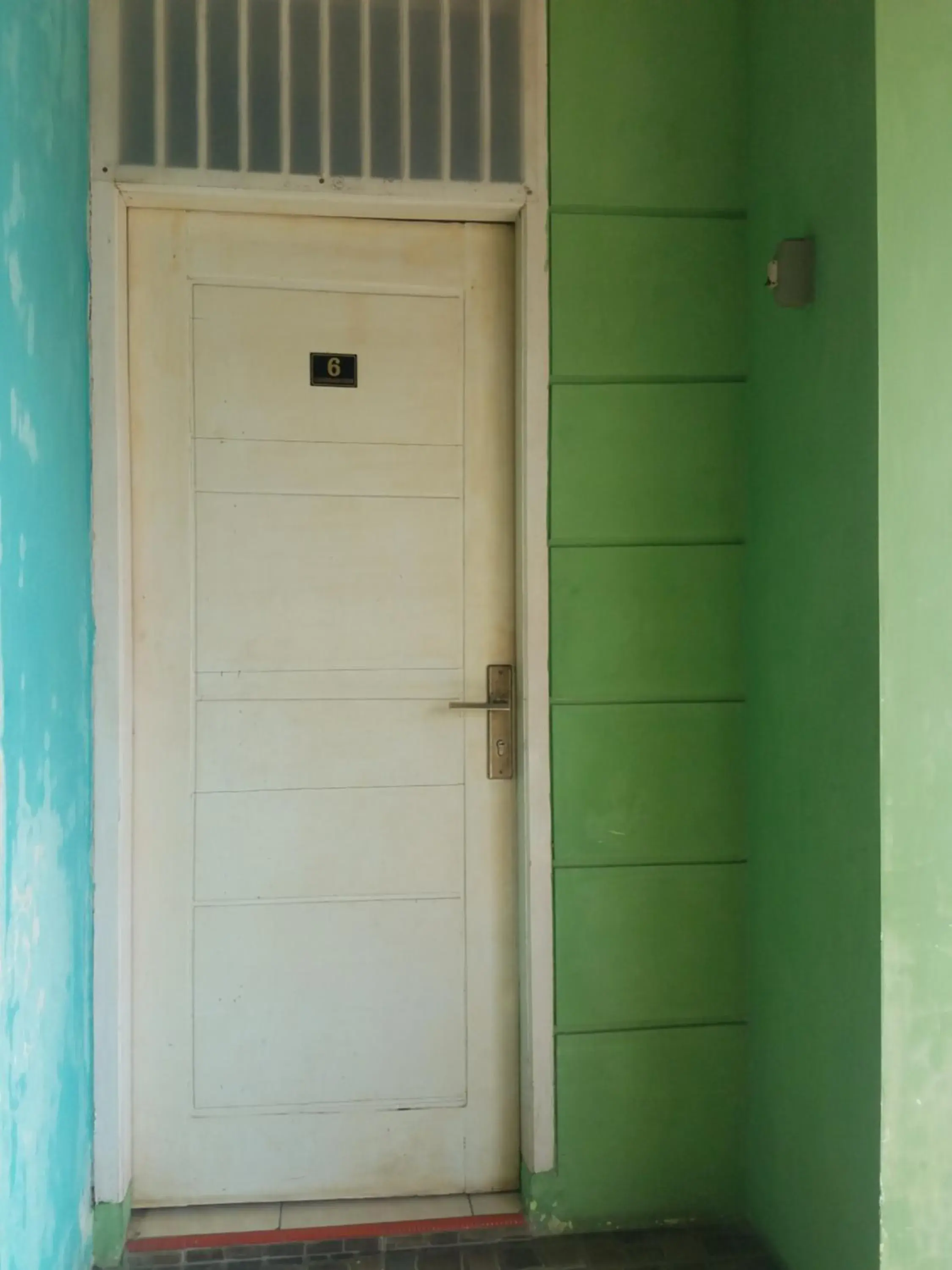 Facade/entrance in Cendrawasih Syariah Homestay Facade/entrance in Cendrawasih Syariah Homestay