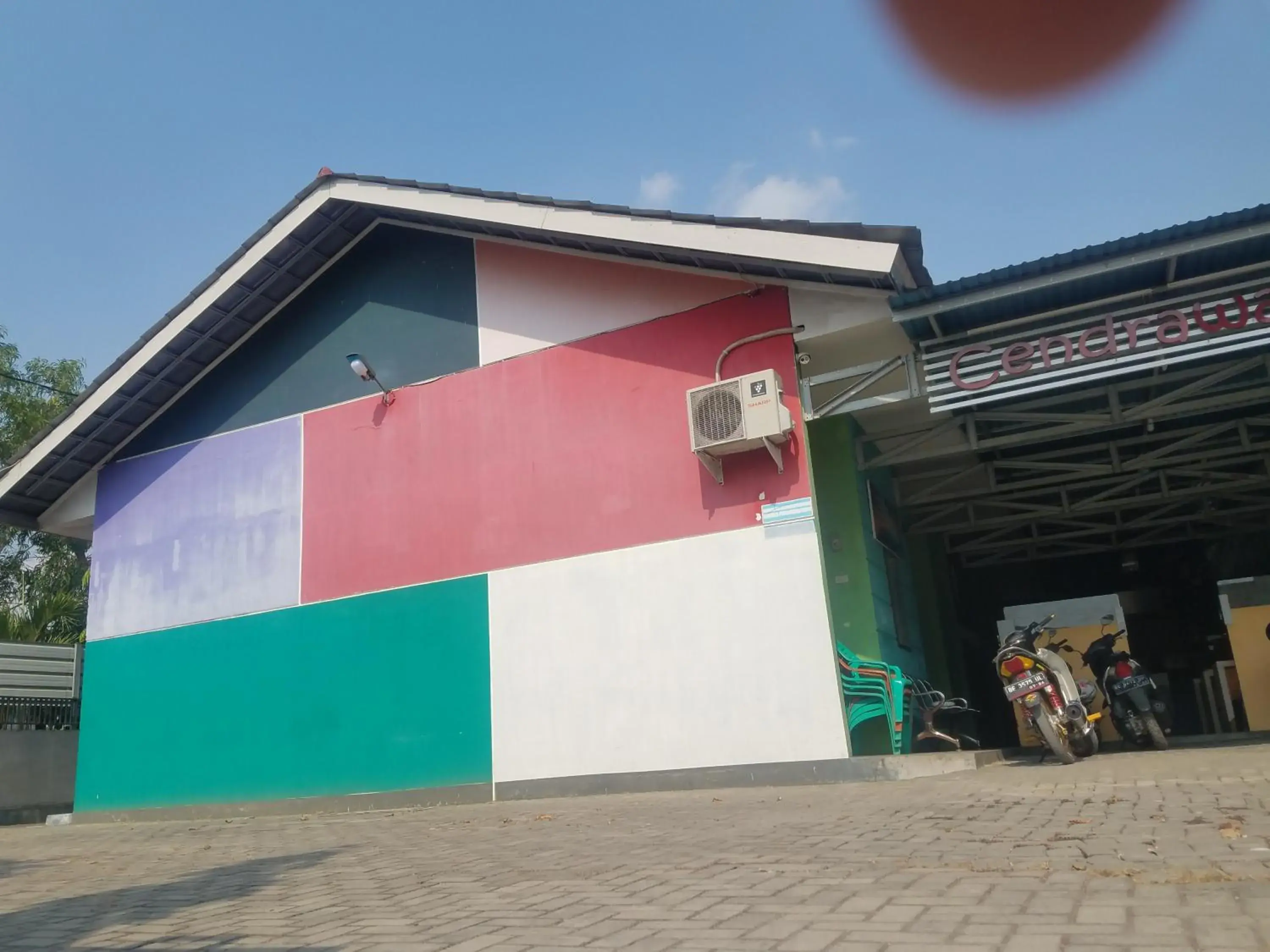 Property building in Cendrawasih Syariah Homestay Property building in Cendrawasih Syariah Homestay