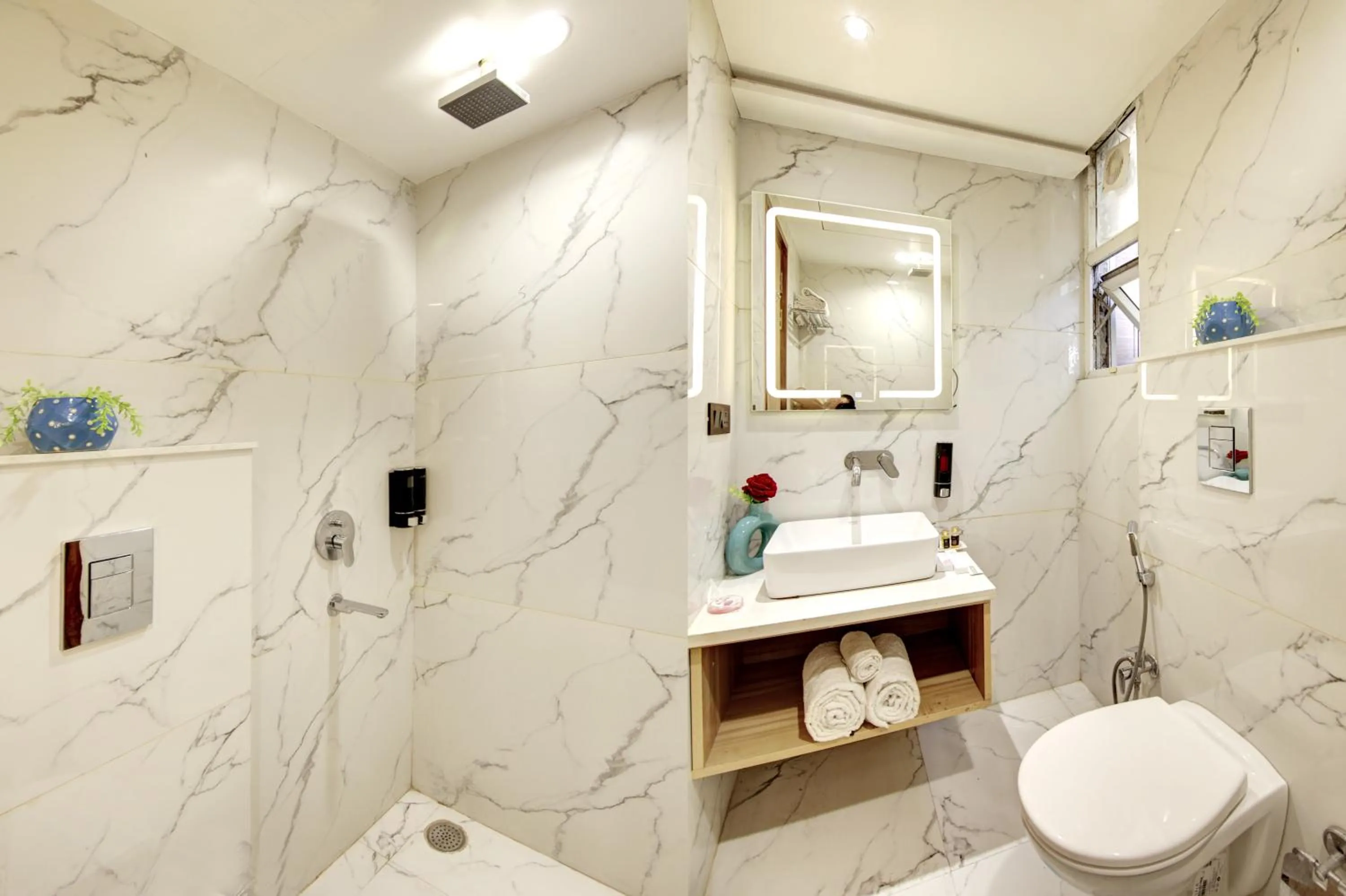Bathroom in Hotel Krishna Plaza Just Near New Delhi Station And Connaught Place By M S Hospitality