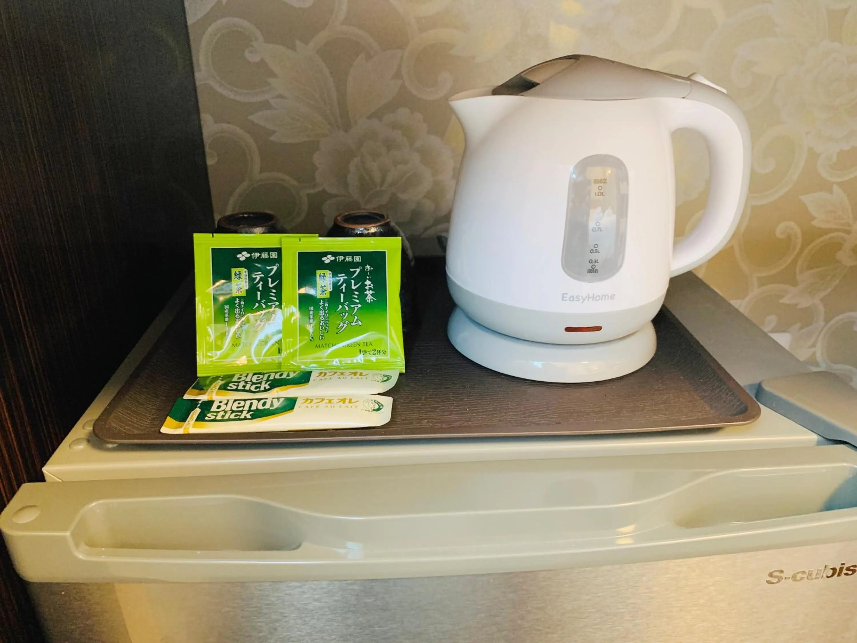 Coffee/tea facilities in Allcomein Hotel Akihabara