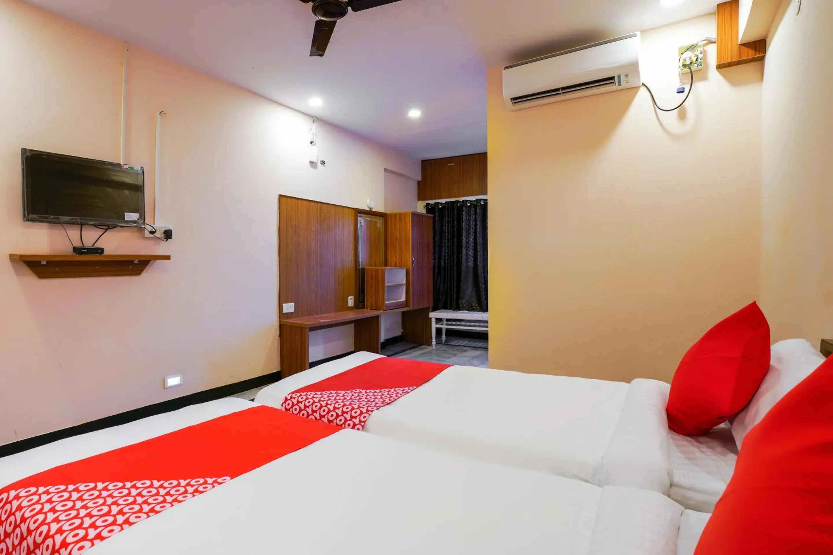 Hotel O Raja Residency Near Snow World Hotel O Raja Residency Near Snow World