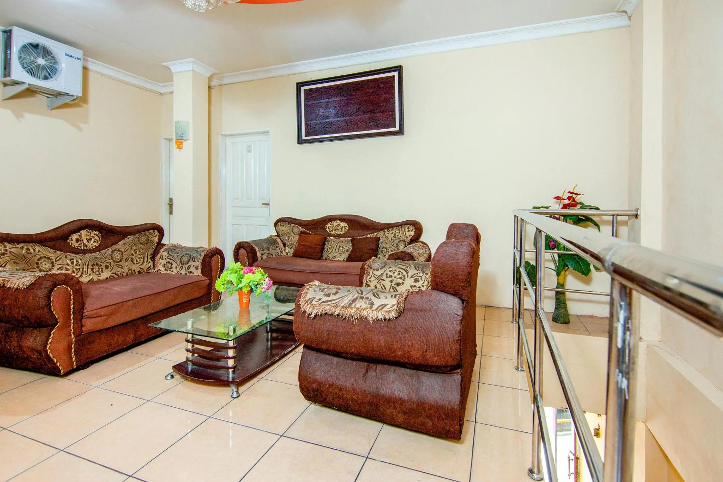 Lobby or reception in Hotel O 211