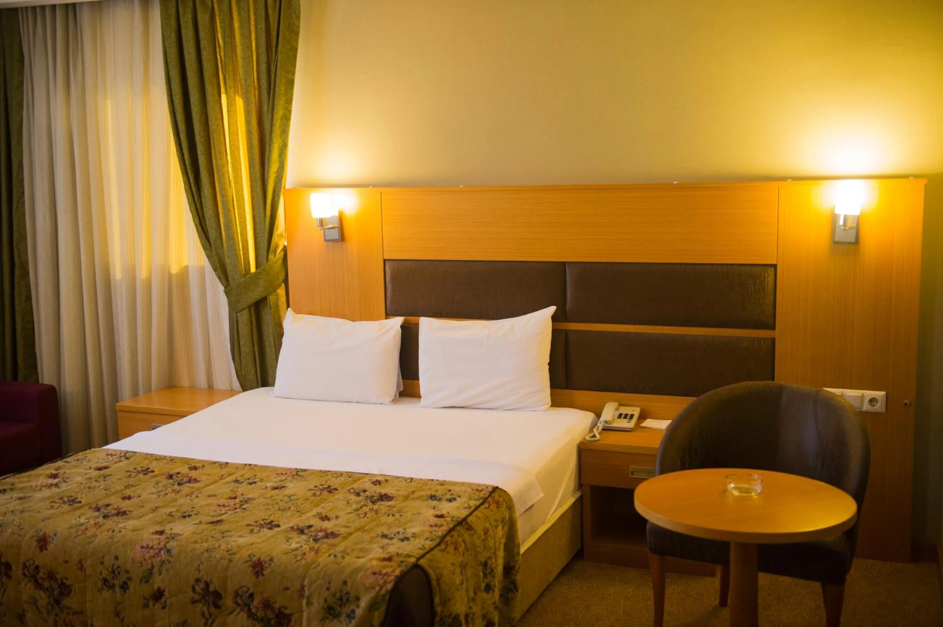 Bed in Polat Elite Hotel