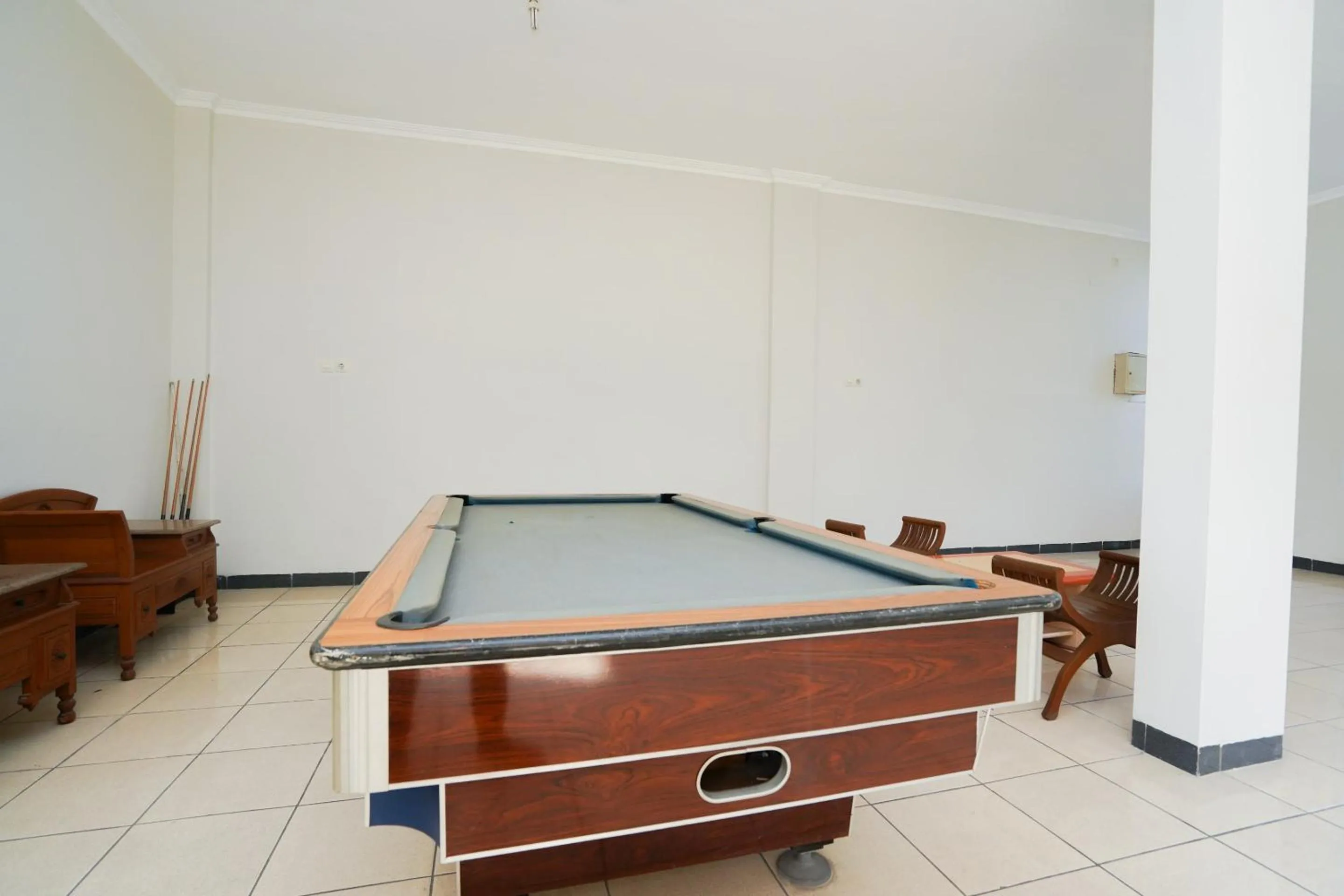 Entertainment in Hotel O Graha Marina