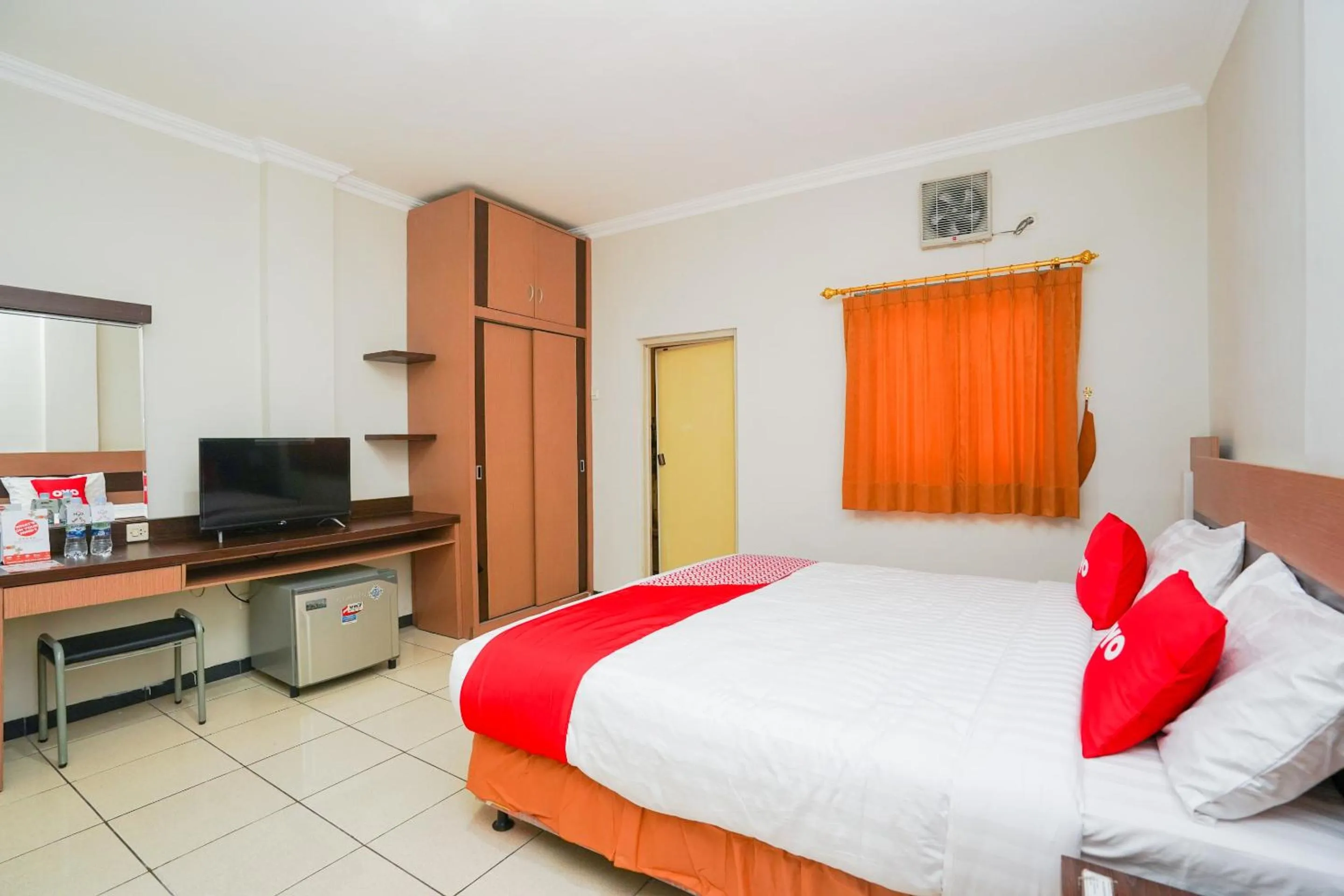 Bedroom, Bed in Hotel O Graha Marina