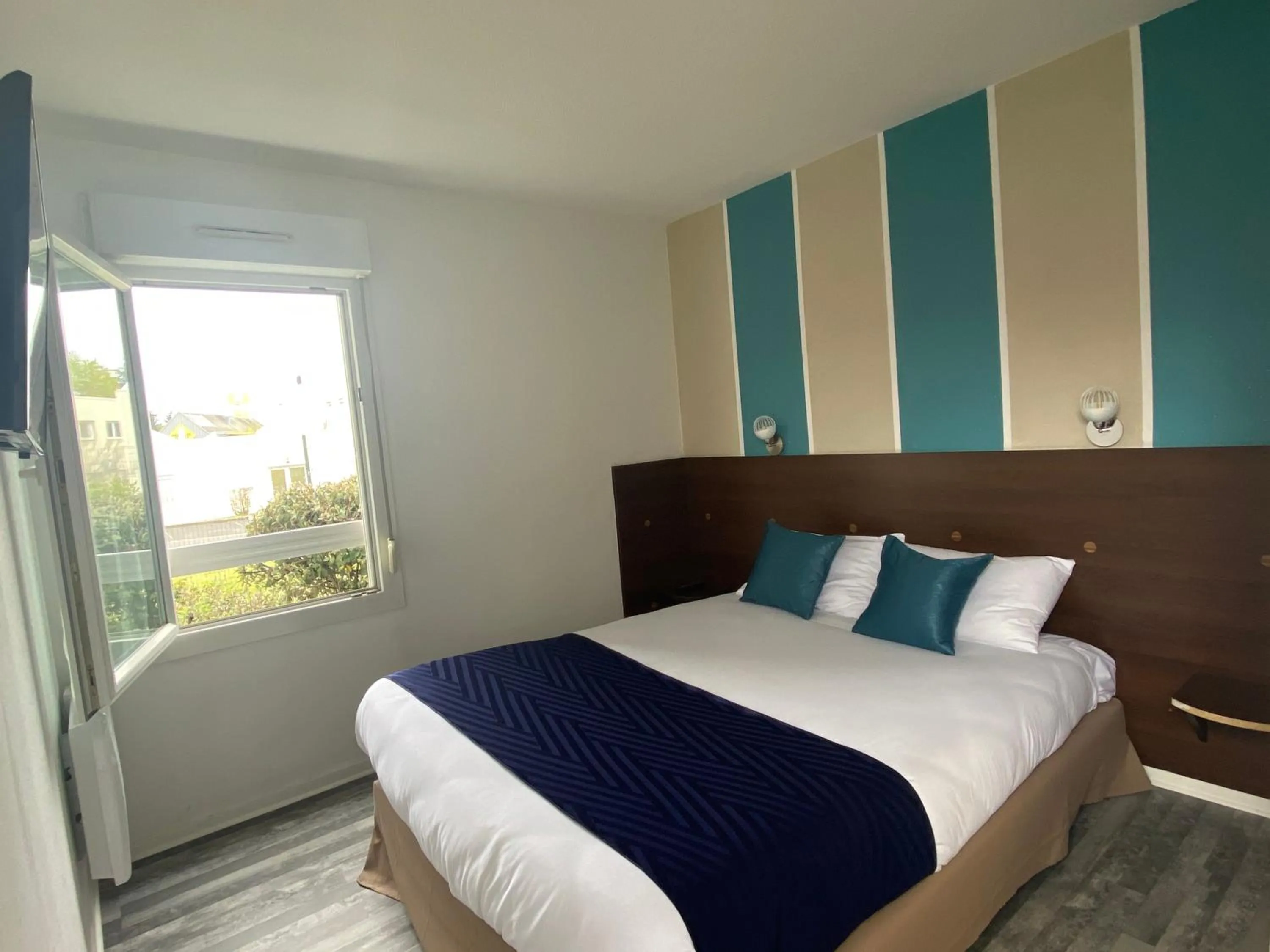 Bed in Fasthotel Tours Nord