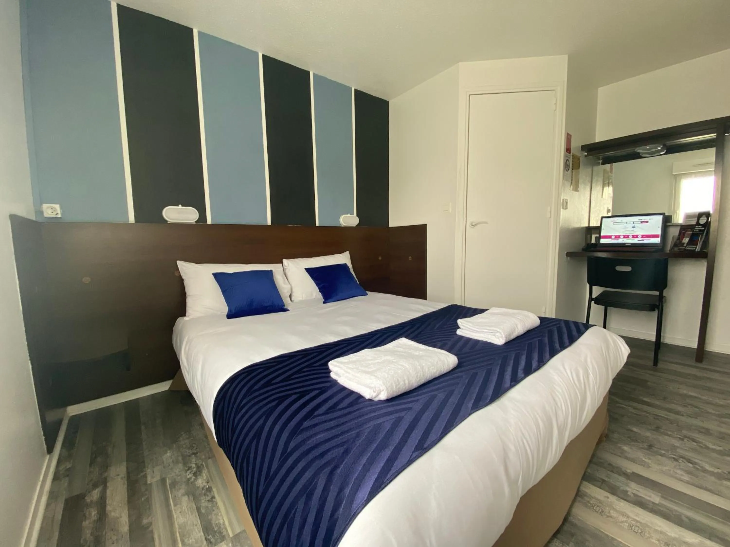 Bed in Fasthotel Tours Nord