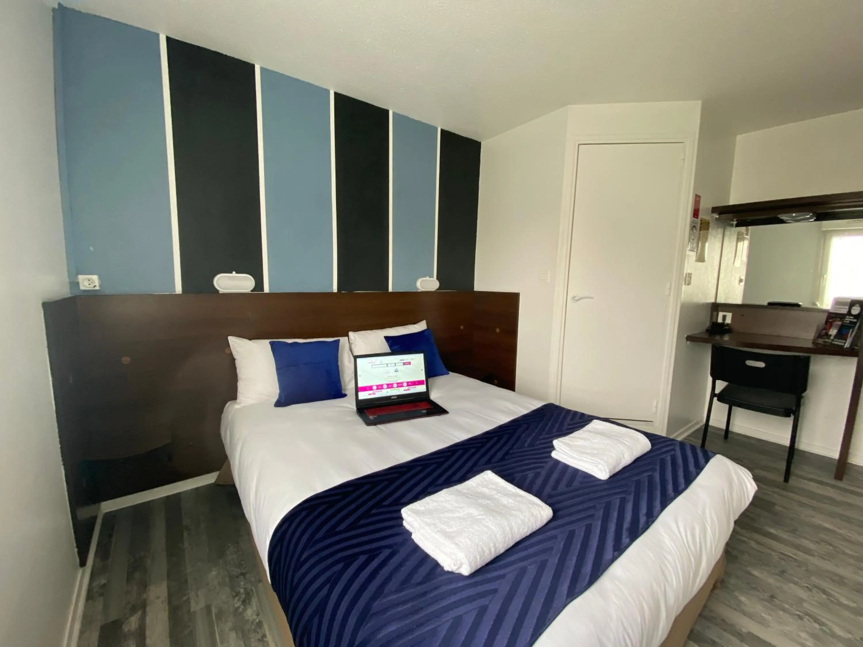 Bed in Fasthotel Tours Nord