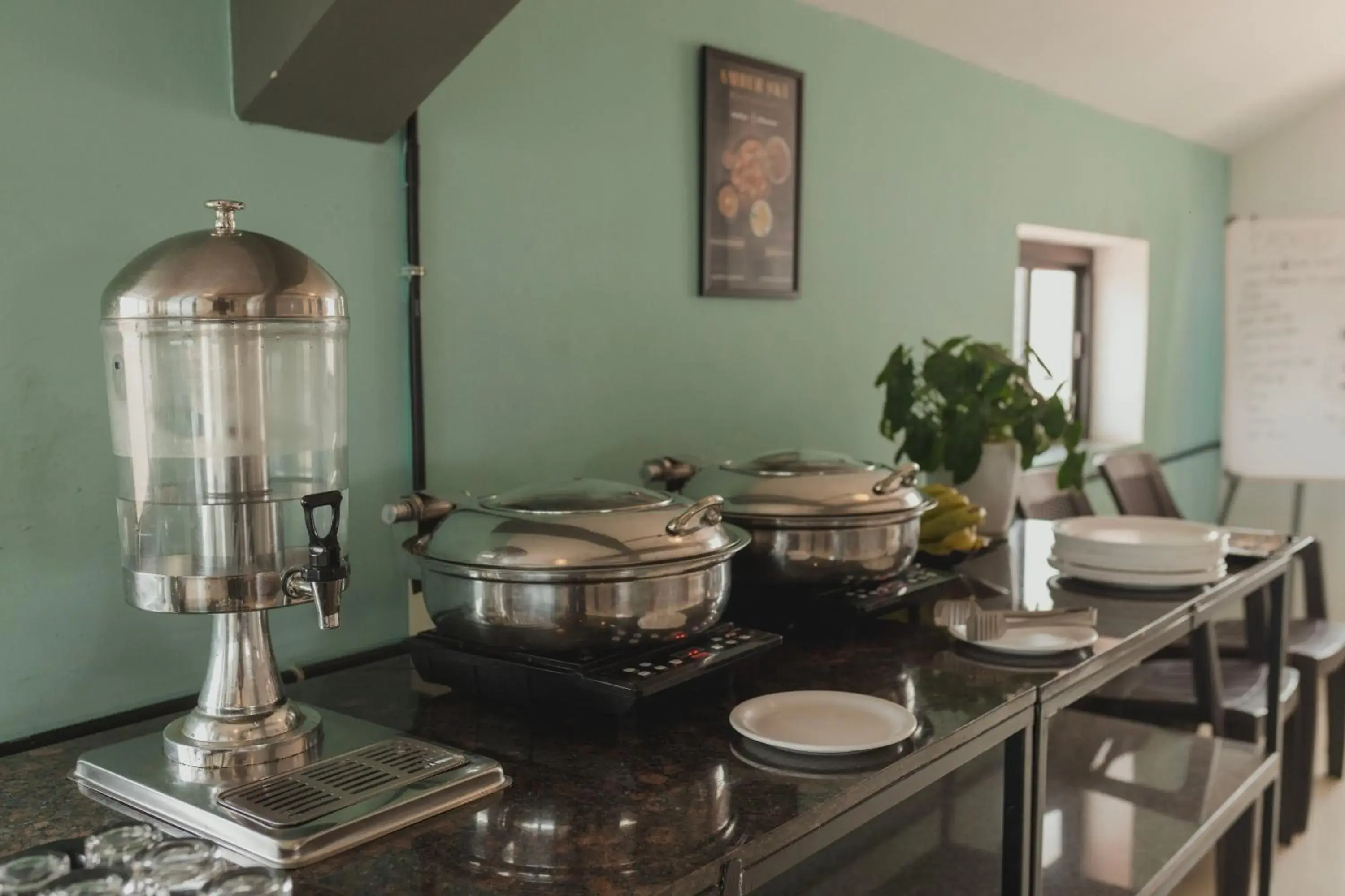 Food and drinks in Amber Rooms Food and drinks in Amber Rooms