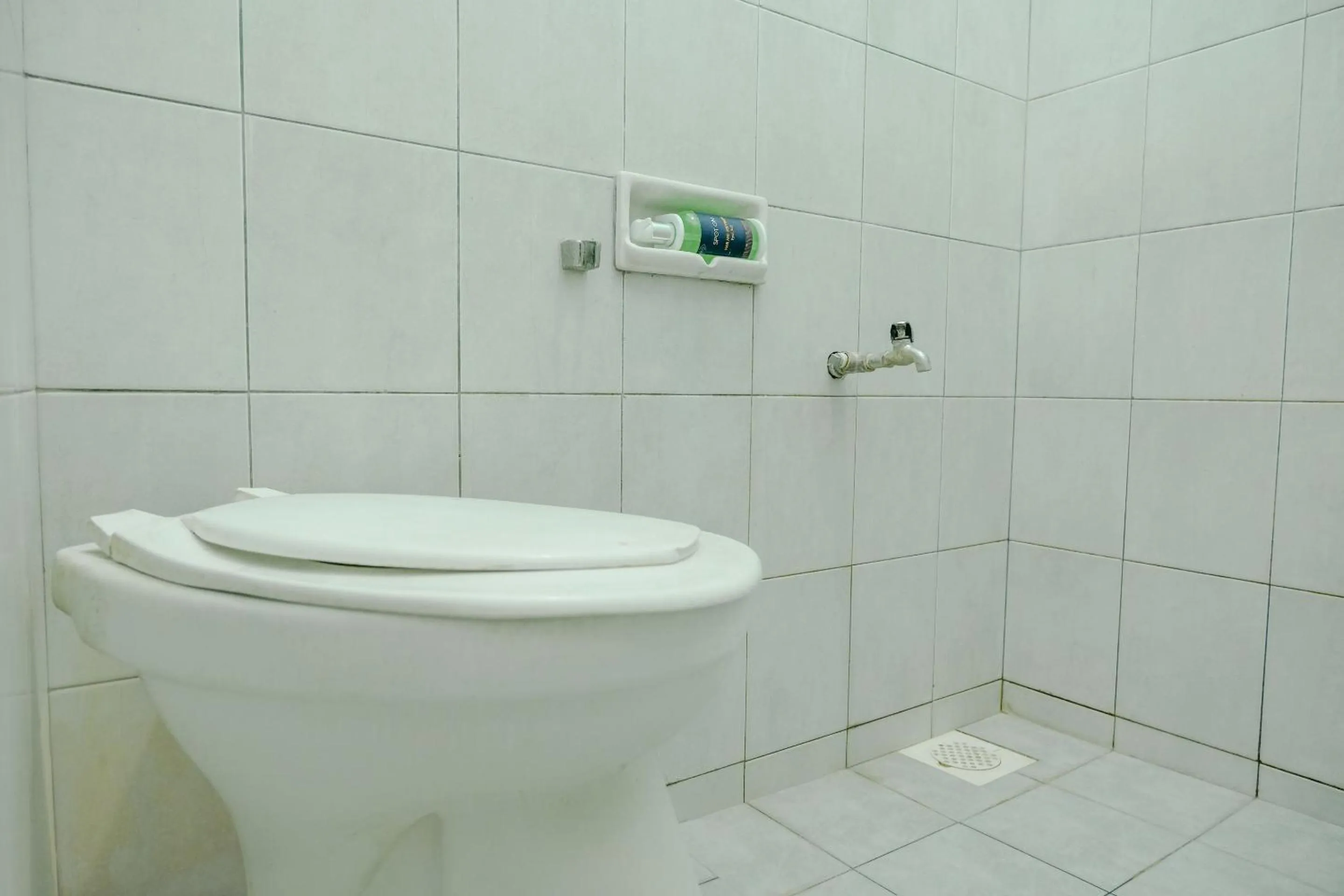 Bathroom in Hotel O Villa Hardi