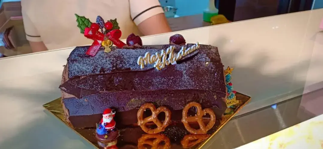 Restaurant/places to eat in GRAND FLORA HOTEL Restaurant/places to eat in GRAND FLORA HOTEL