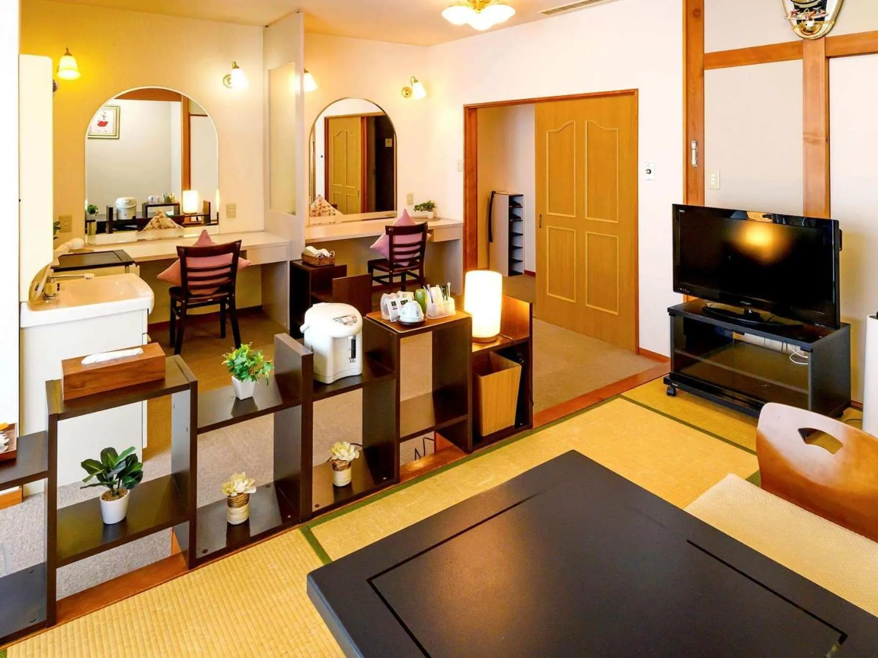 TV and multimedia in Hotel Symphony Sagae Onsen