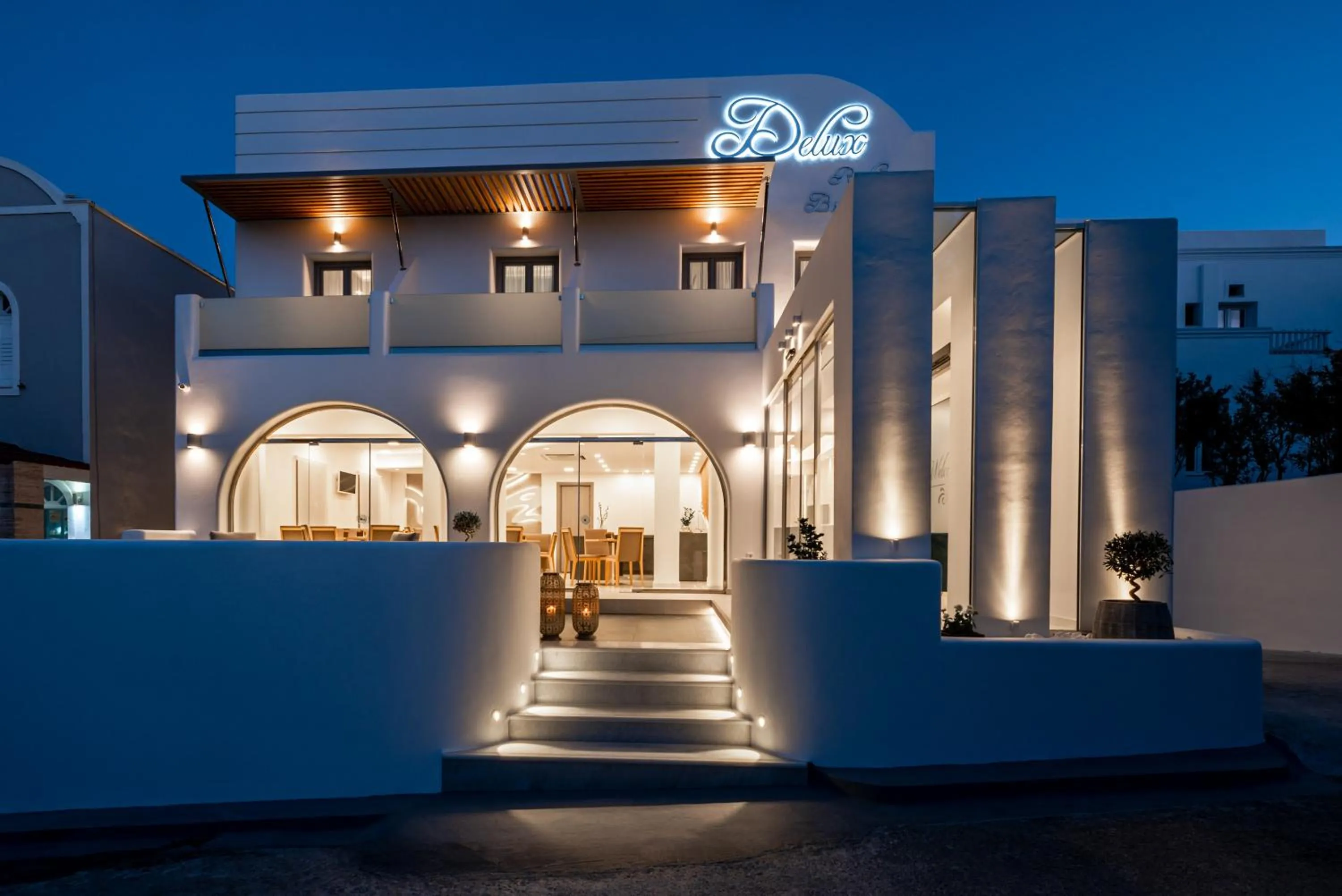 Property building in Deluxe Suites Santorini