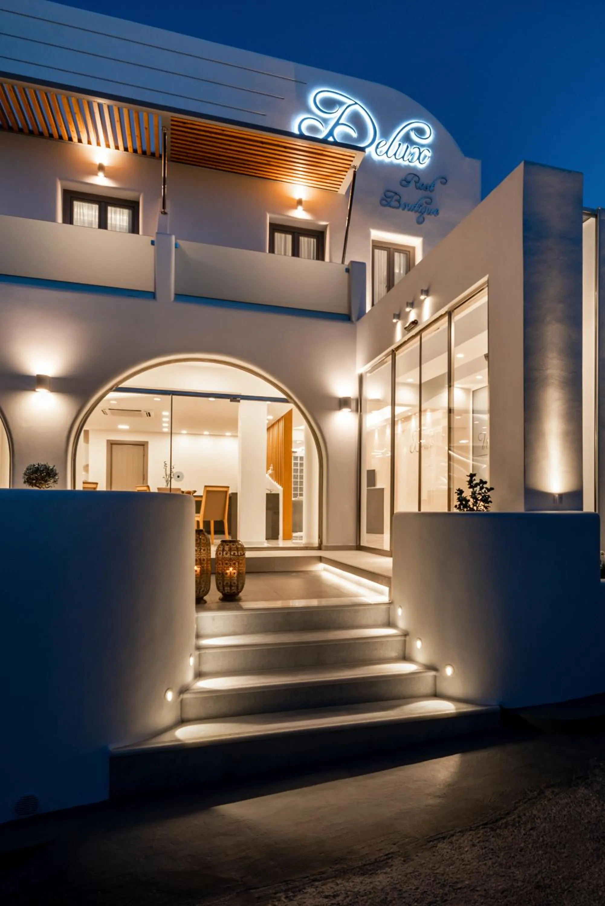 Property building in Deluxe Suites Santorini