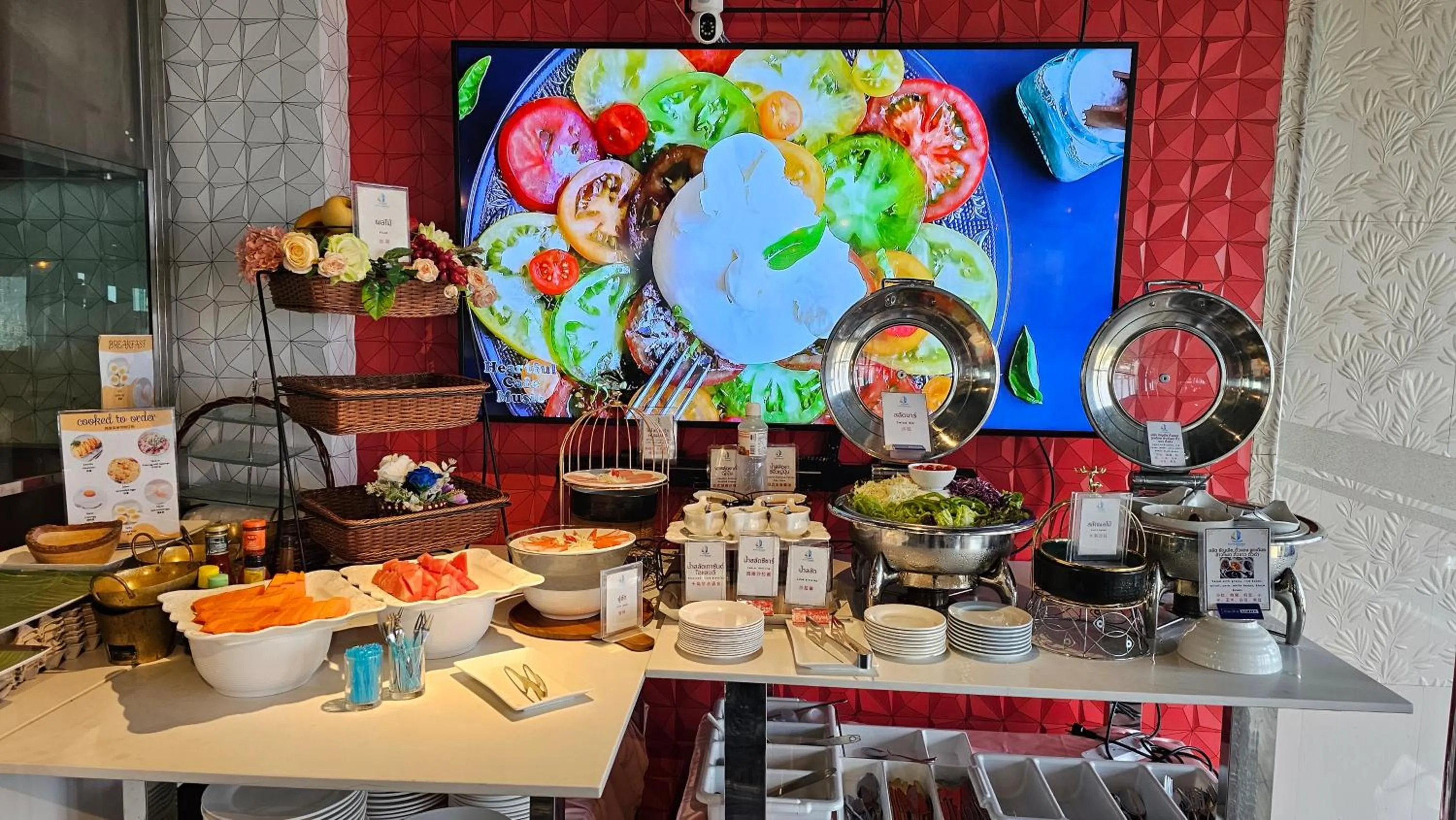 Food and drinks in BlueTel Re'sidencE Bangkok IMPACT บลูเทล เรซิดองส์ กรุงเทพ อิมแพค