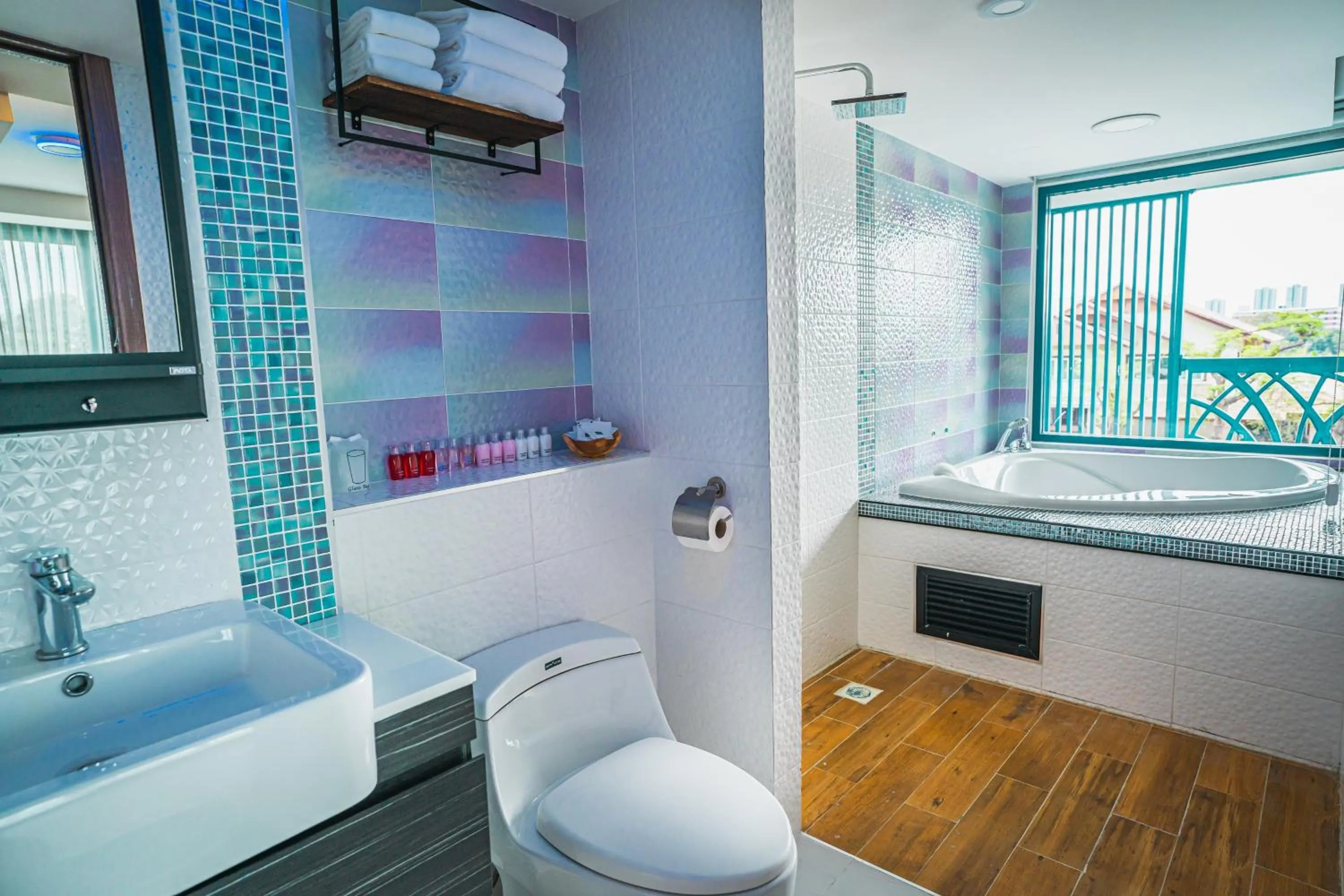 BlueTel Re'sidencE Bangkok IMPACT บลูเทล เรซิดองส์ กรุงเทพ อิมแพค