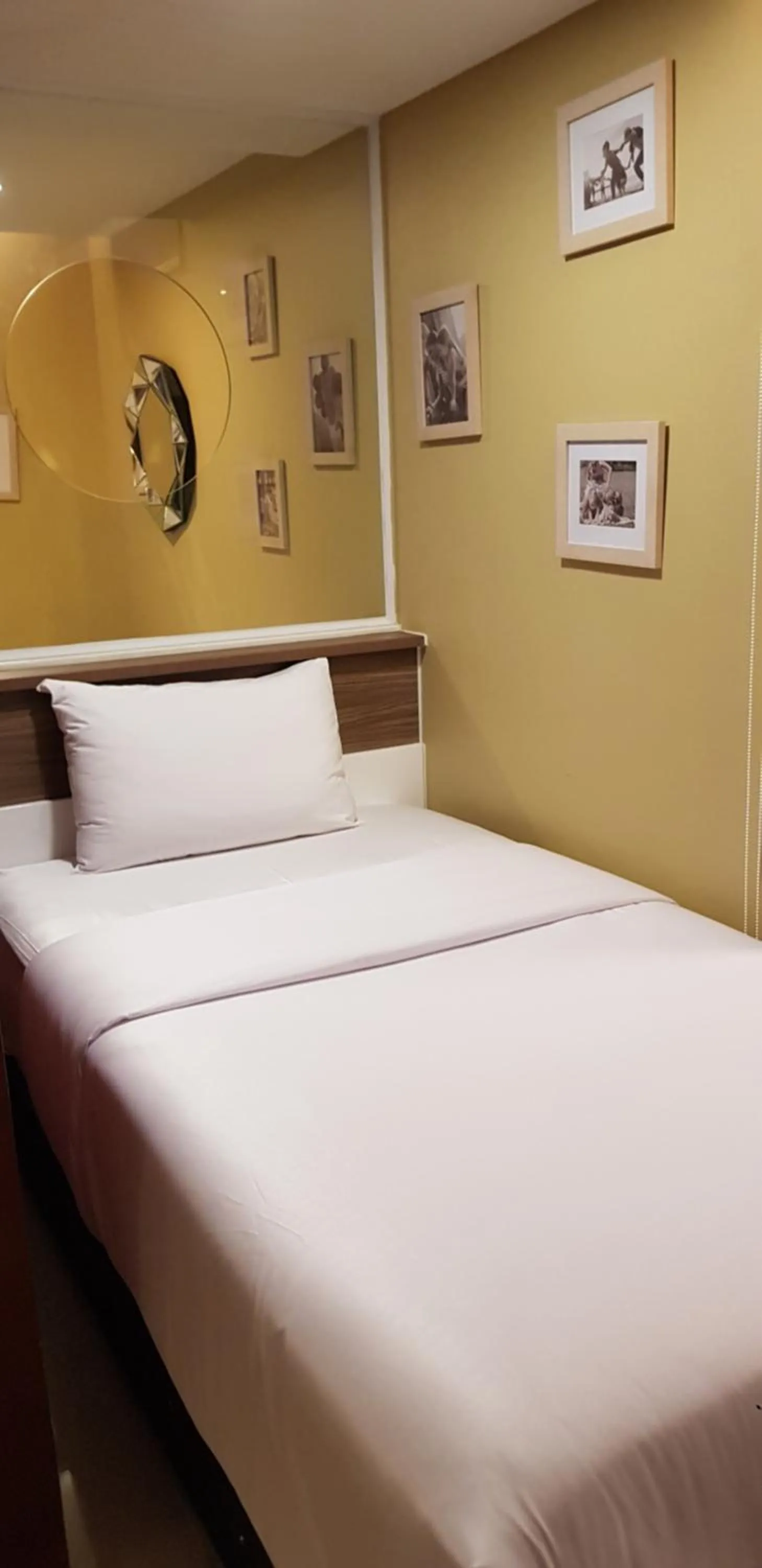 Bed in BlueTel Re'sidencE Bangkok IMPACT บลูเทล เรซิดองส์ กรุงเทพ อิมแพค