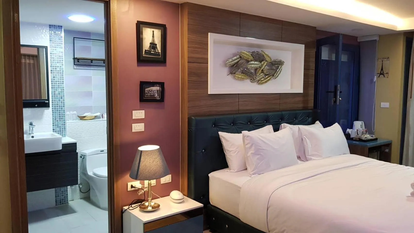 Bed in BlueTel Re'sidencE Bangkok IMPACT บลูเทล เรซิดองส์ กรุงเทพ อิมแพค