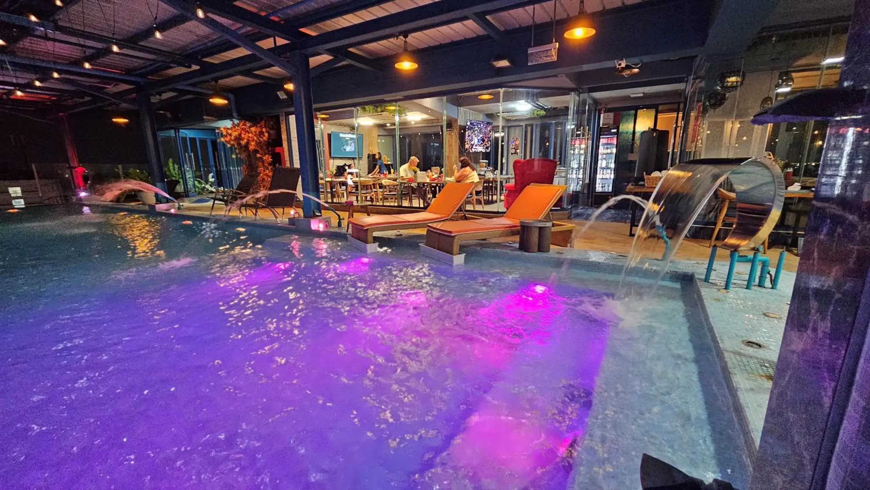 Pool view in BlueTel Re'sidencE Bangkok IMPACT บลูเทล เรซิดองส์ กรุงเทพ อิมแพค Pool view in BlueTel Re'sidencE Bangkok IMPACT บลูเทล เรซิดองส์ กรุงเทพ อิมแพค
