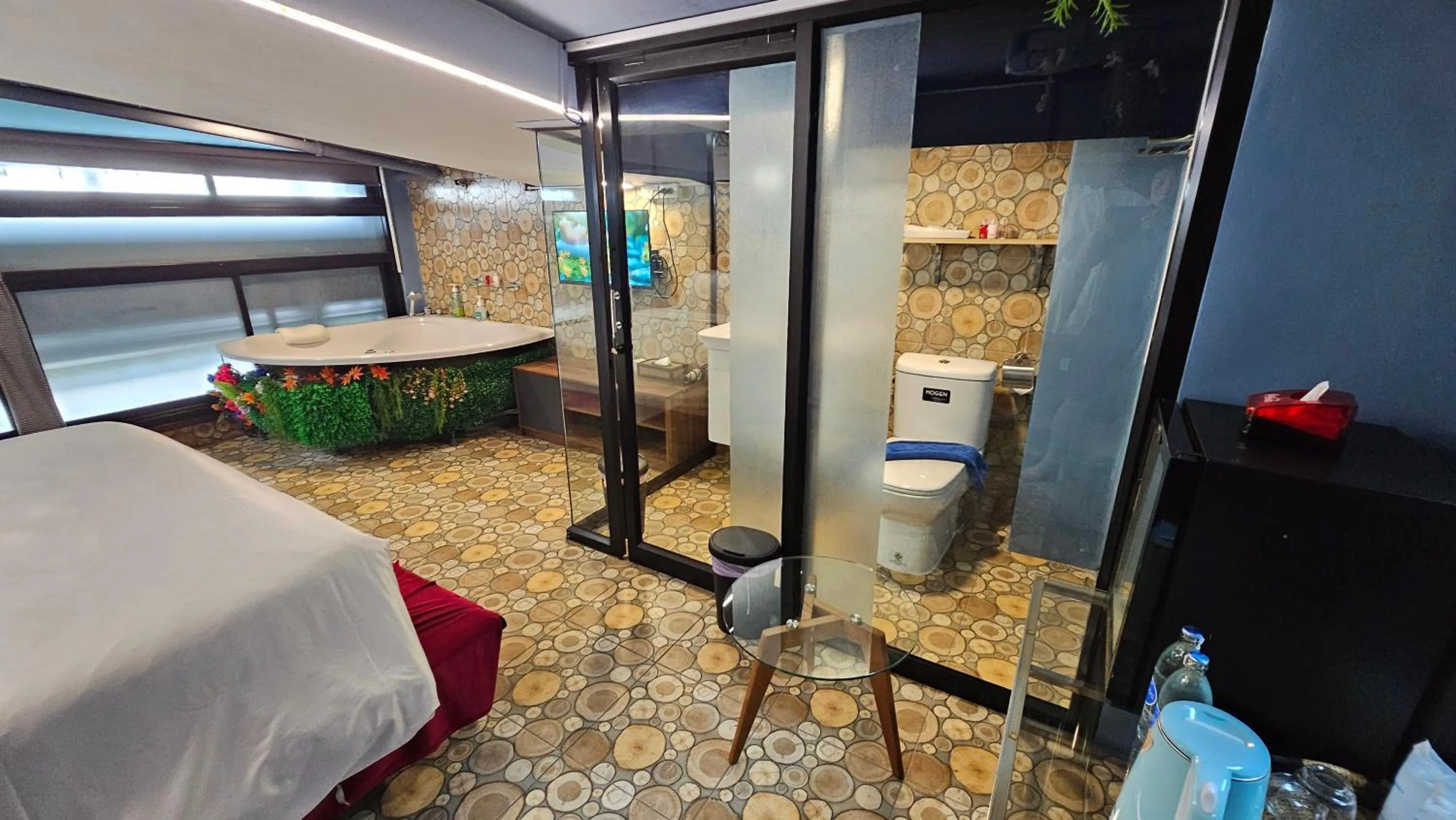 BlueTel Re'sidencE Bangkok IMPACT บลูเทล เรซิดองส์ กรุงเทพ อิมแพค