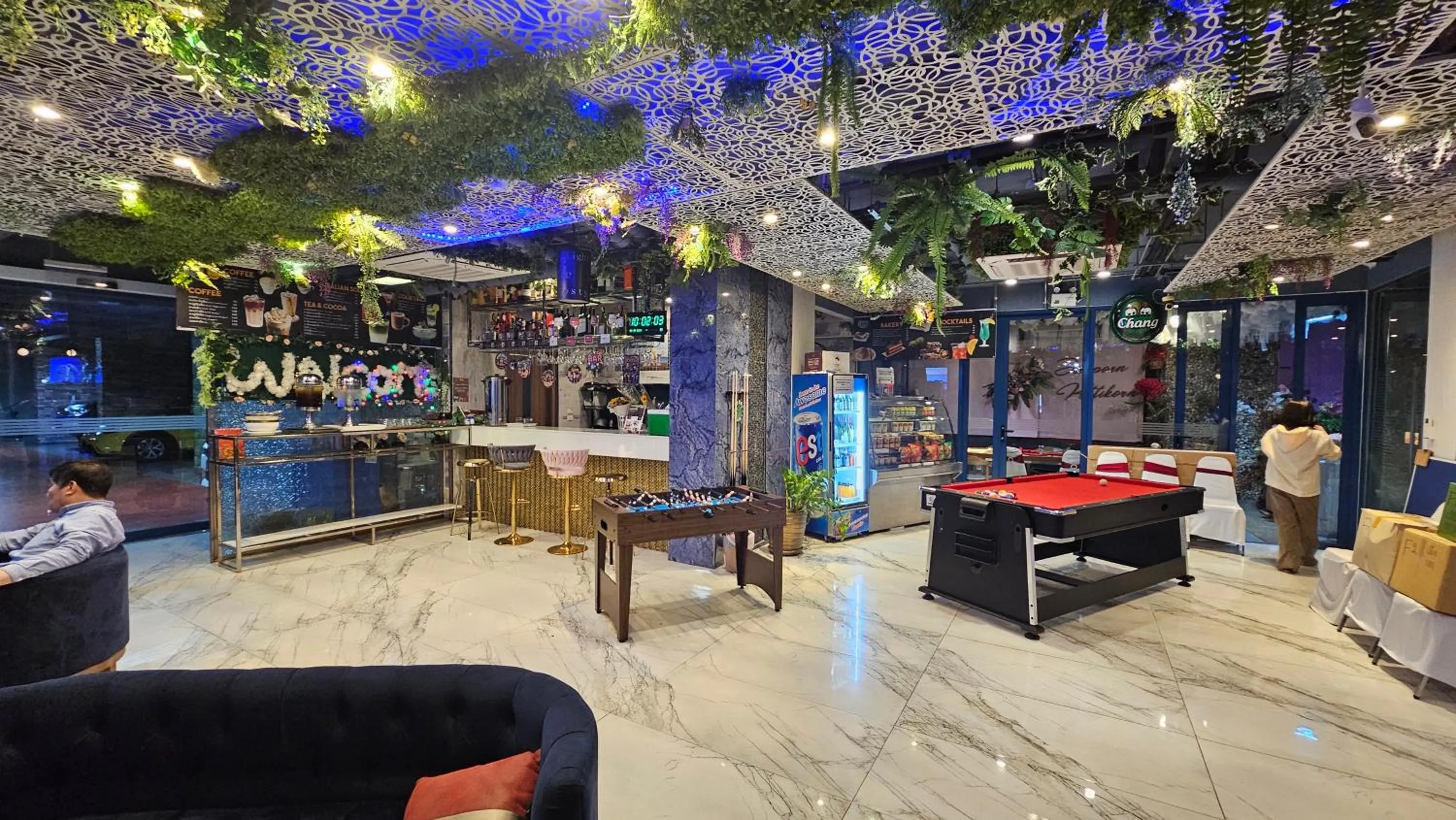 Communal lounge/ TV room in BlueTel Re'sidencE Bangkok IMPACT บลูเทล เรซิดองส์ กรุงเทพ อิมแพค