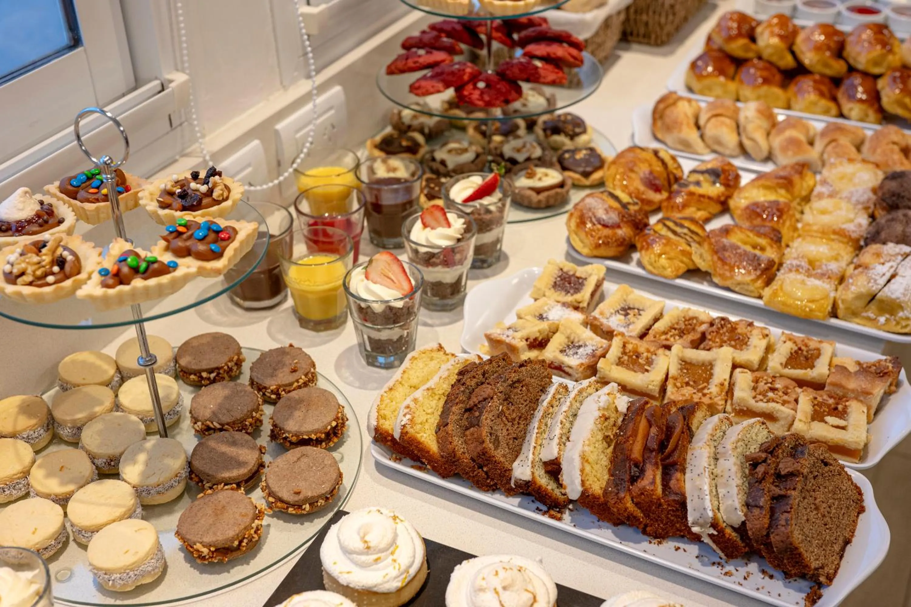 Buffet breakfast in Hotel Traful