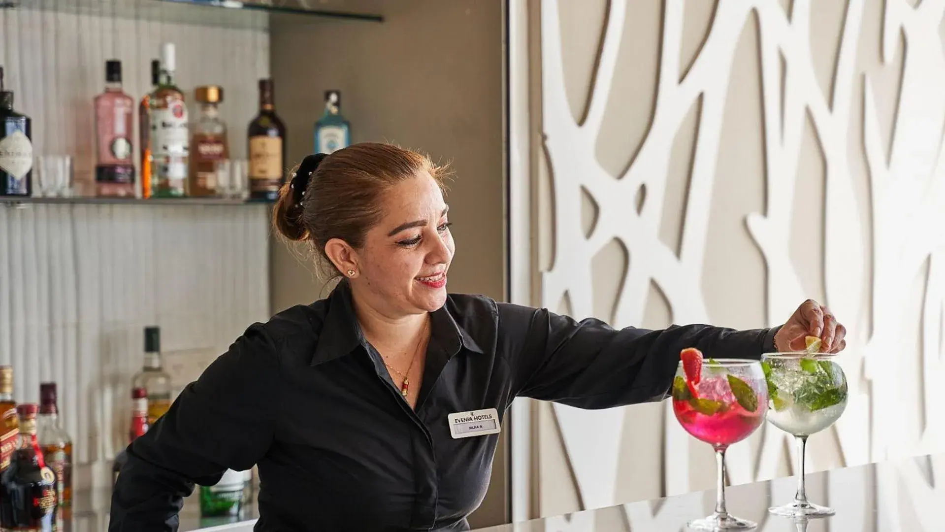 Lounge or bar in Gran Evenia Panamá Hotel Lounge or bar in Gran Evenia Panamá Hotel