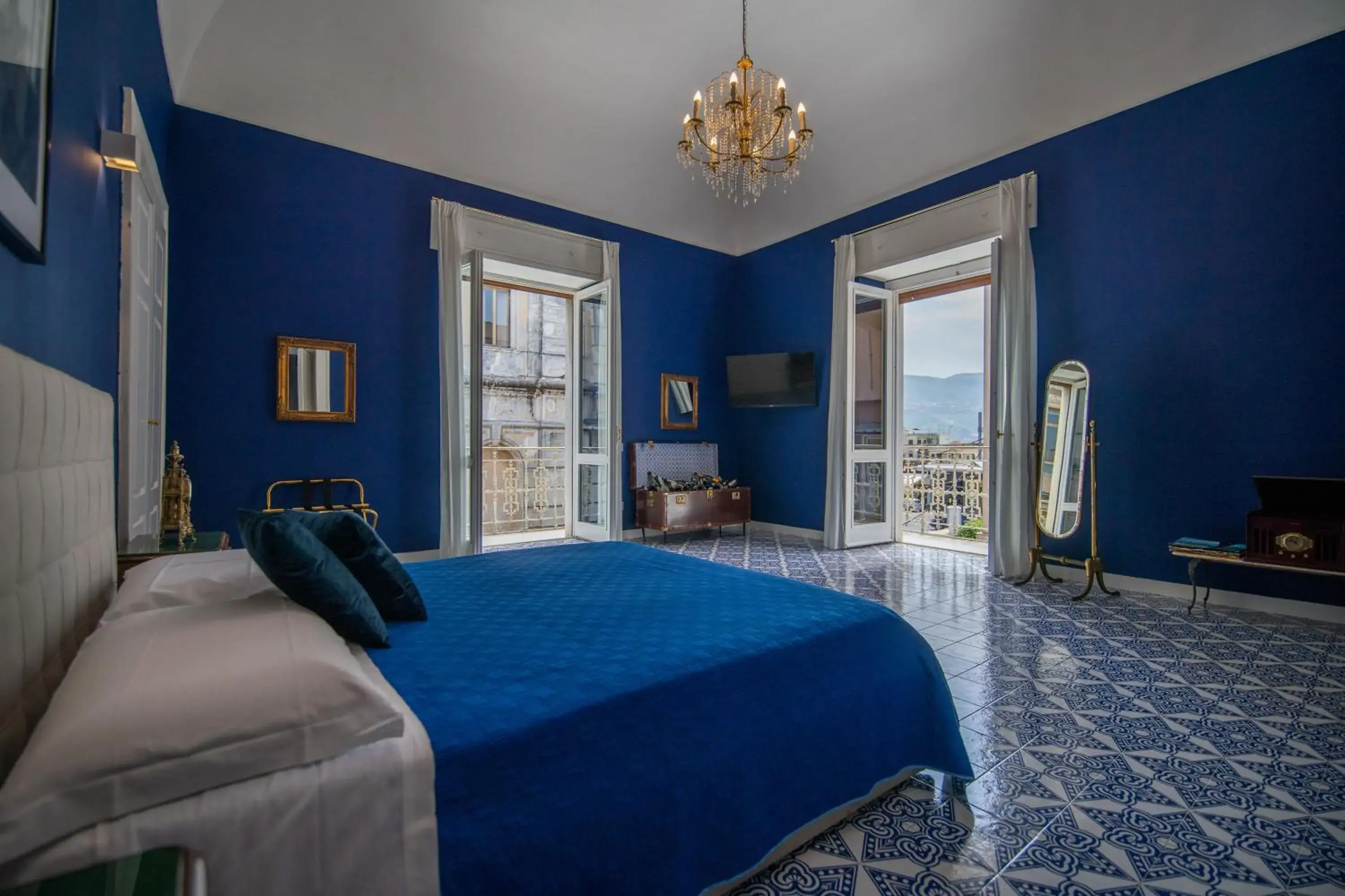 Photo of the whole room, Bed in Crudo Home Photo of the whole room, Bed in Crudo Home