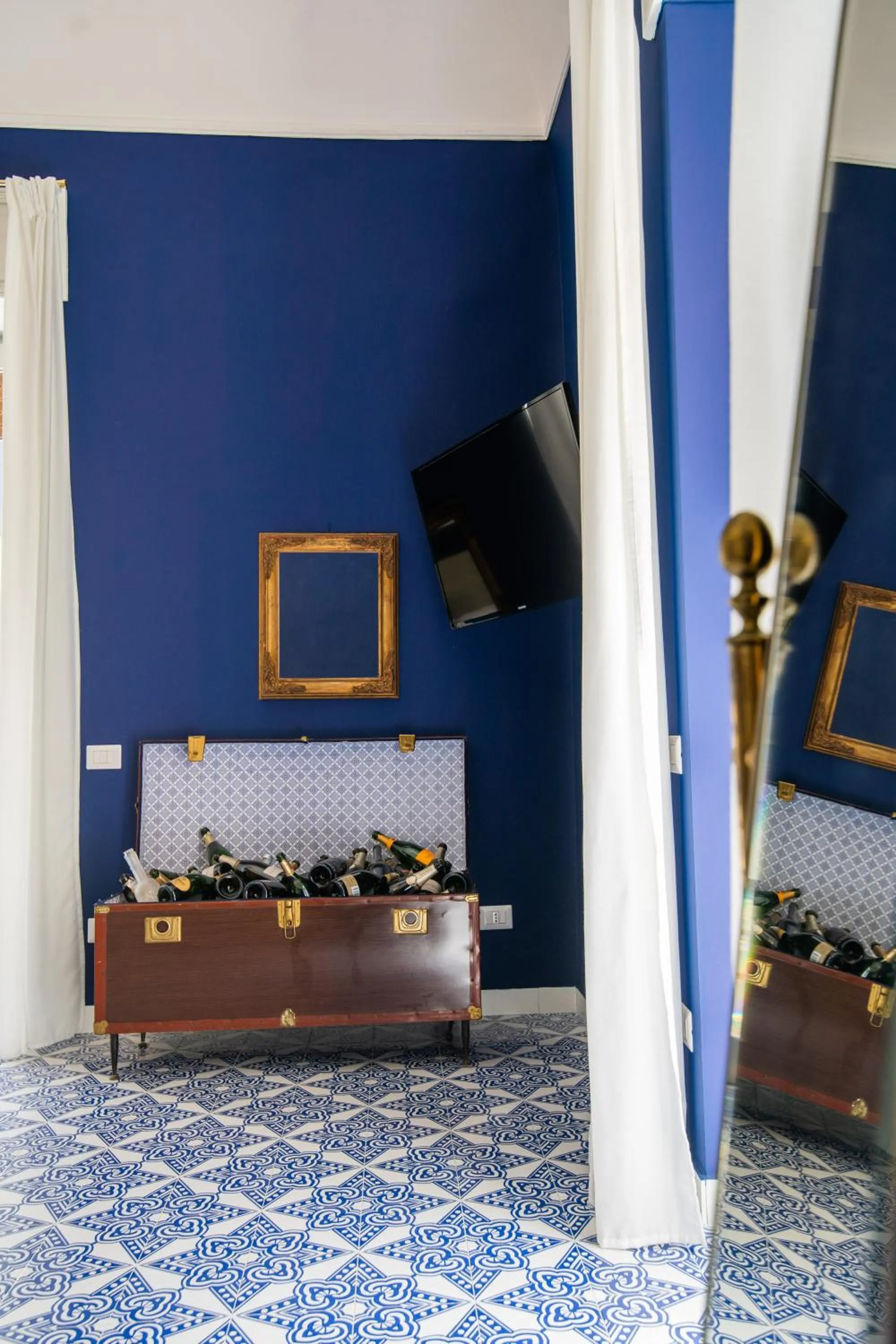 TV and multimedia in Crudo Home