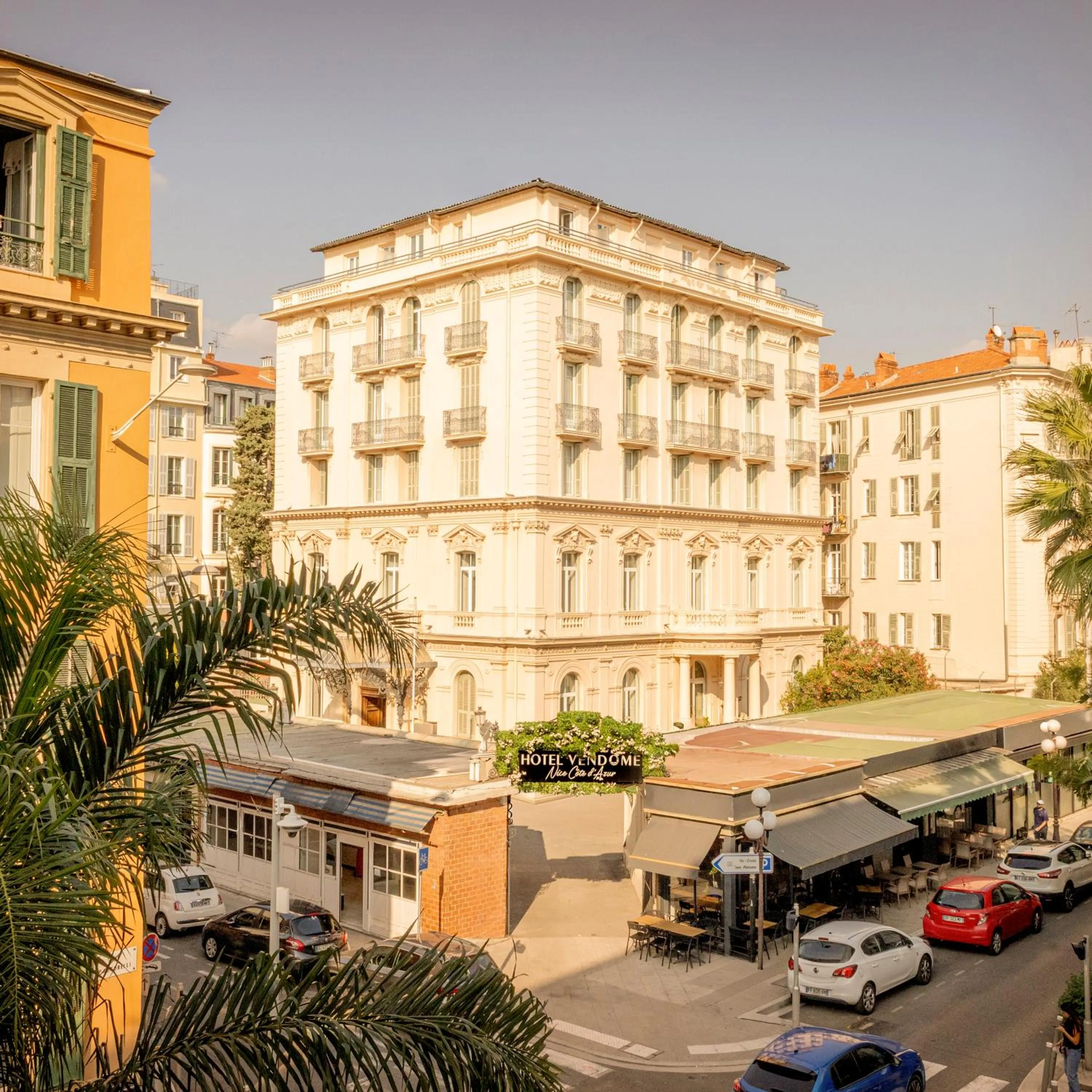 Property building in Hôtel Vendôme