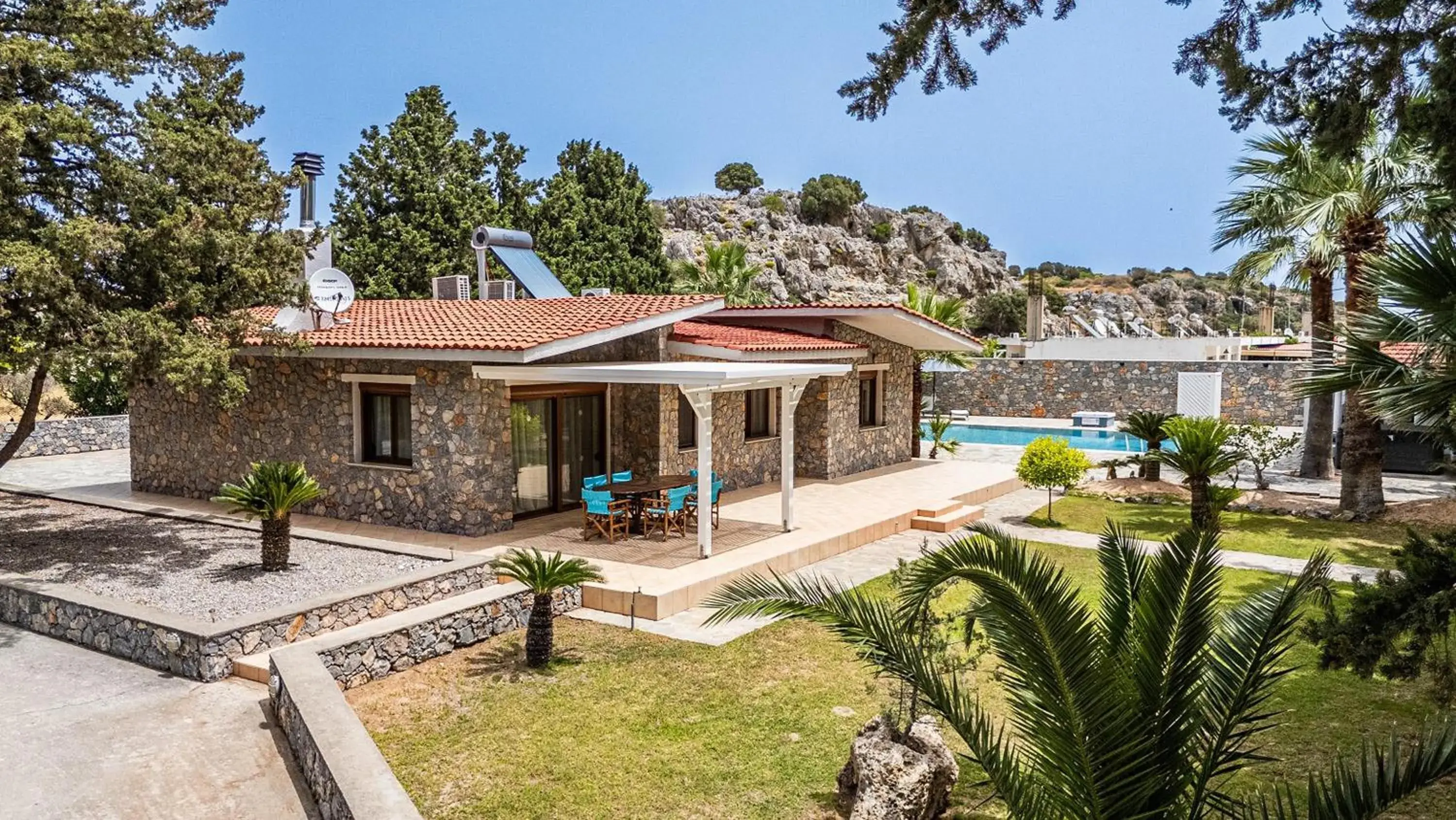 Madia Villa Madia Villa