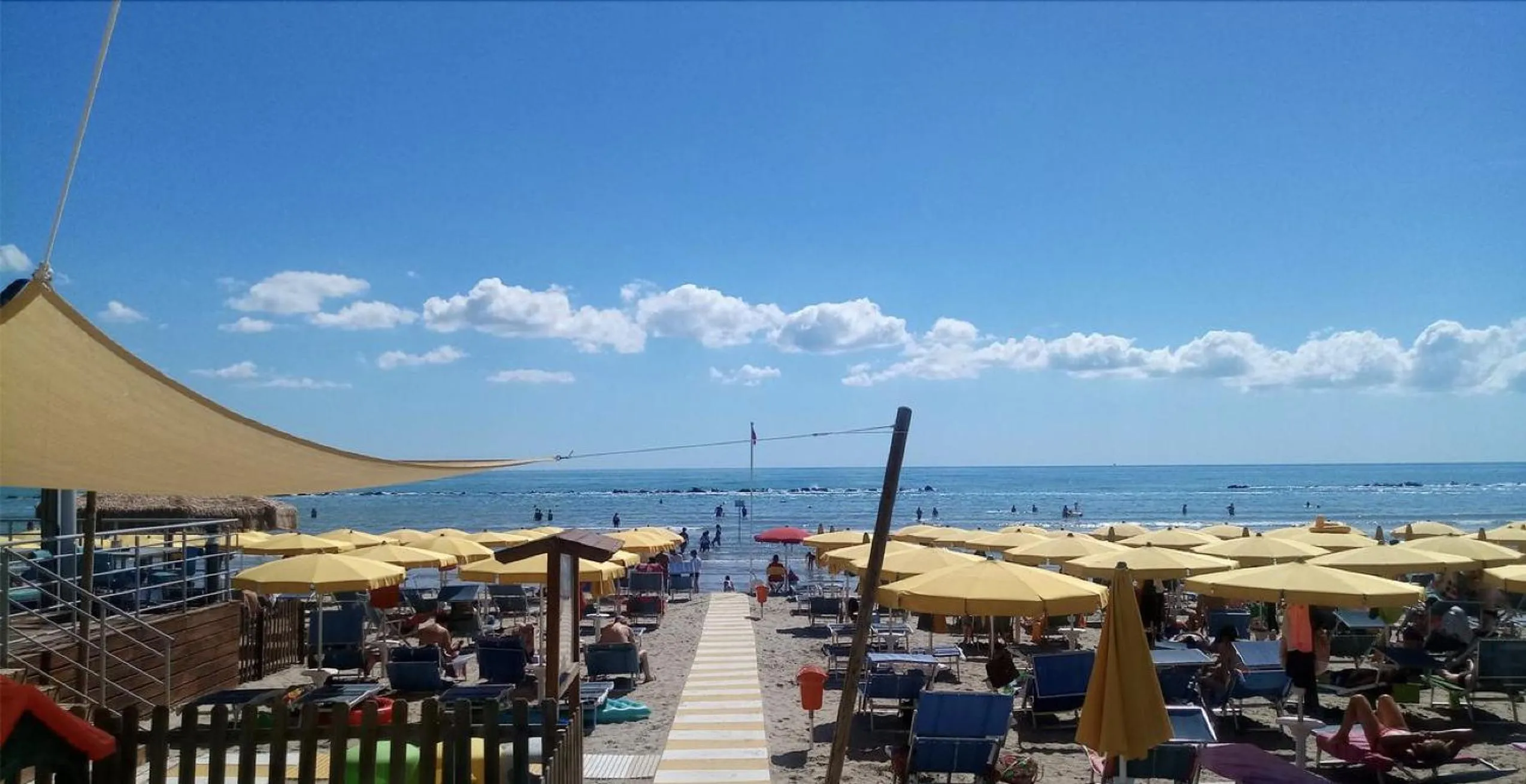 Day in Hotel Holiday