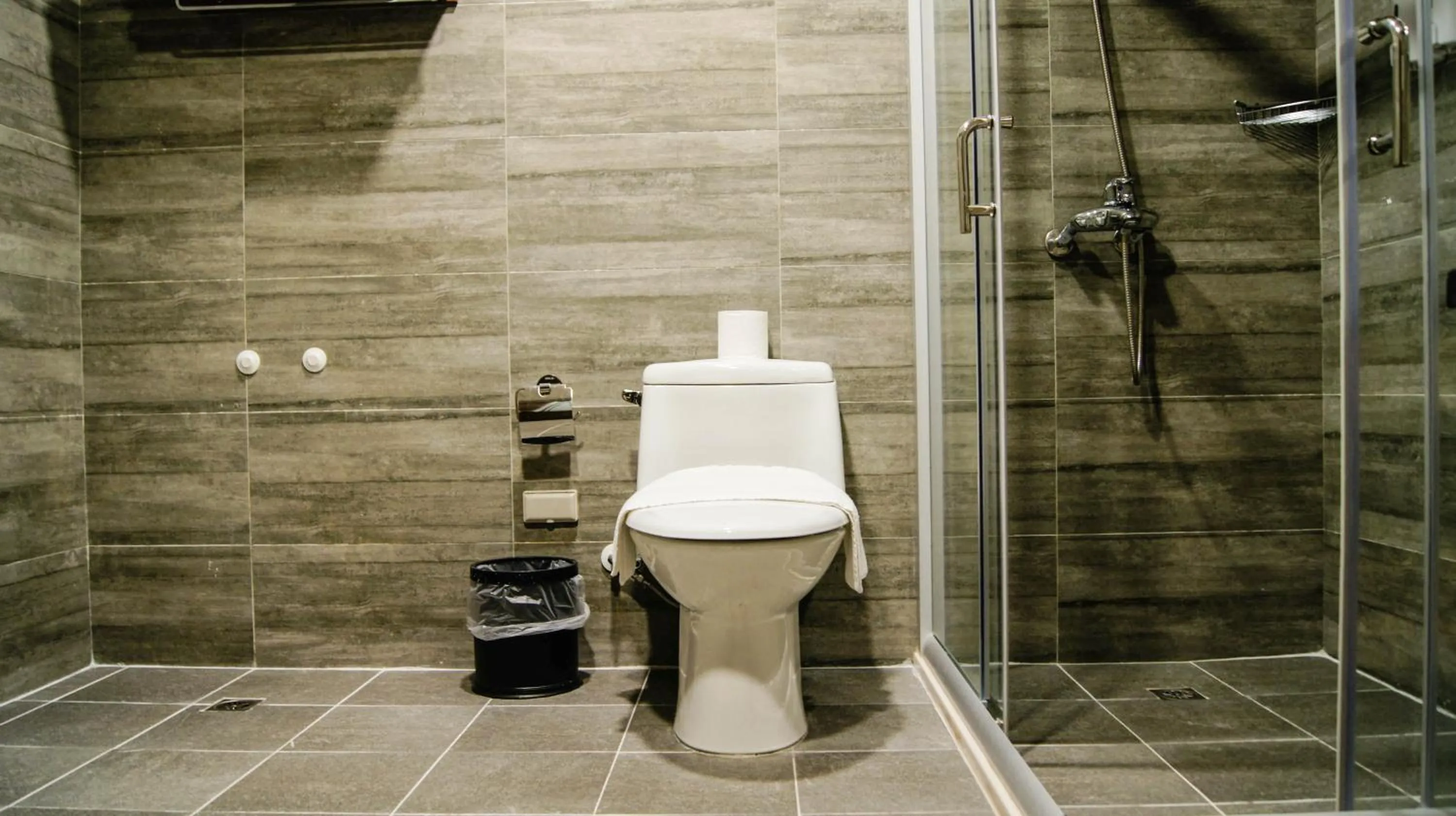 Bathroom in Kuei Ti Wan Hotel