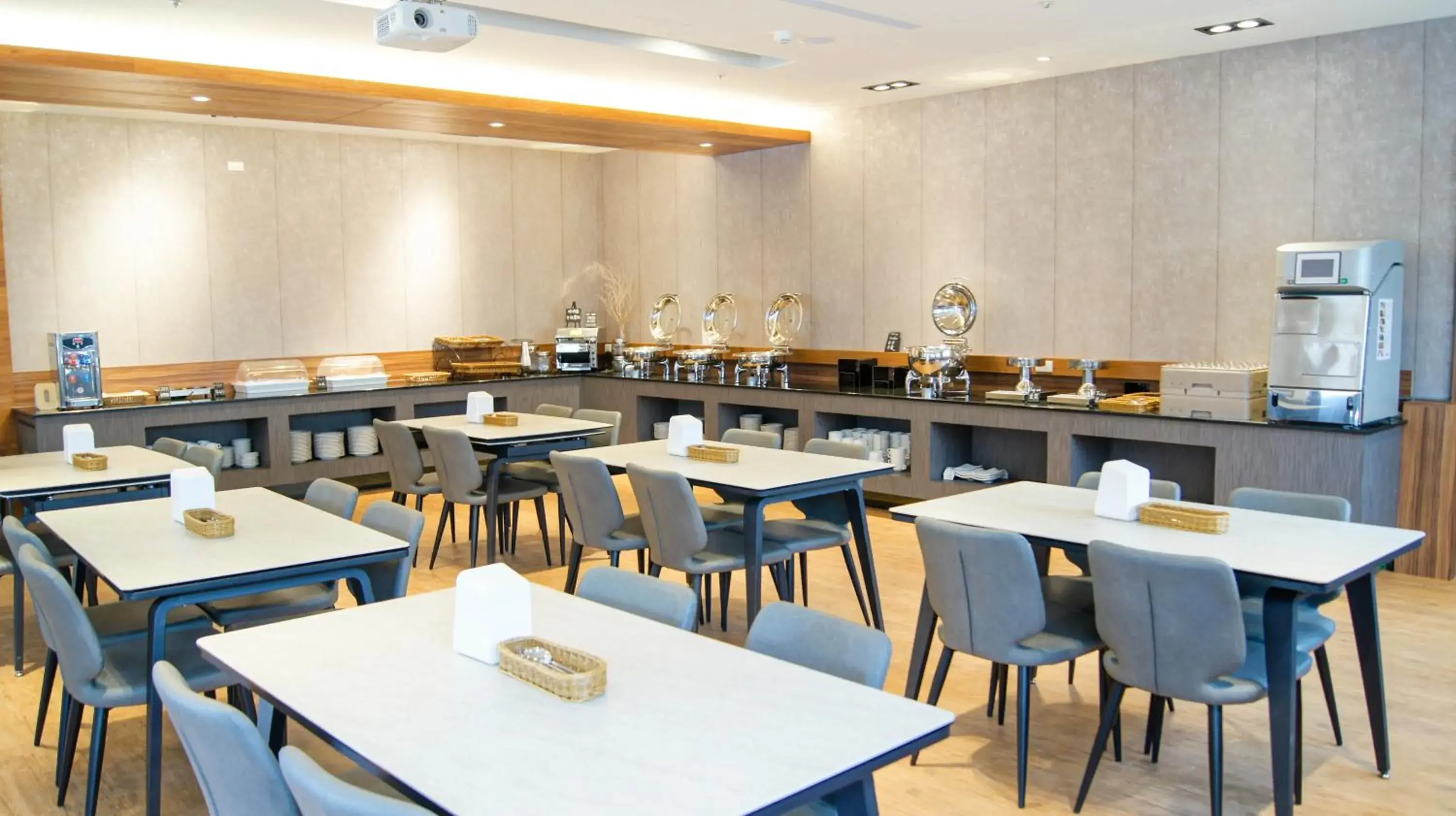 Restaurant/places to eat in Kuei Ti Wan Hotel Restaurant/places to eat in Kuei Ti Wan Hotel