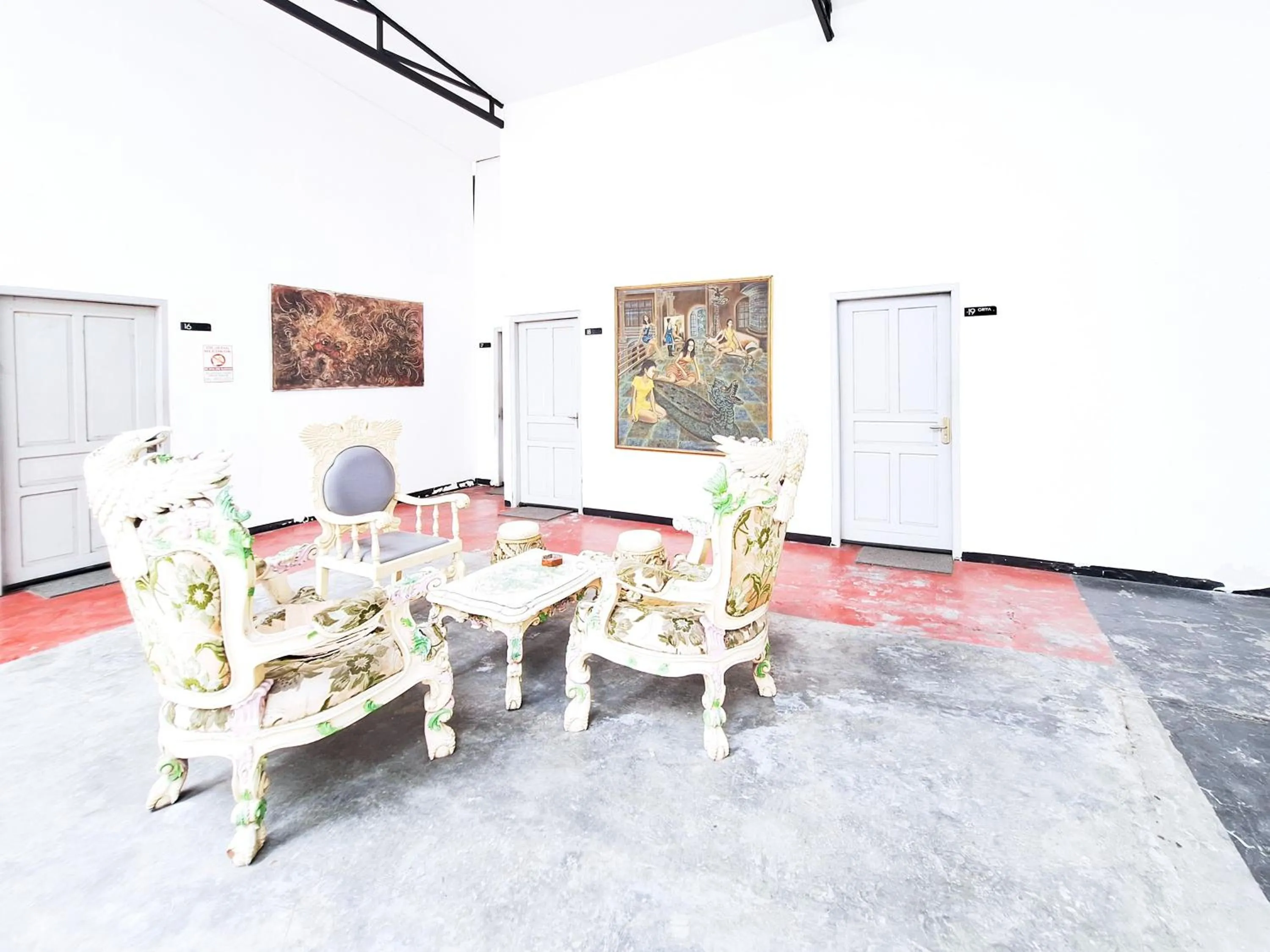 Seating area in OYO 2041 Griya Aneka