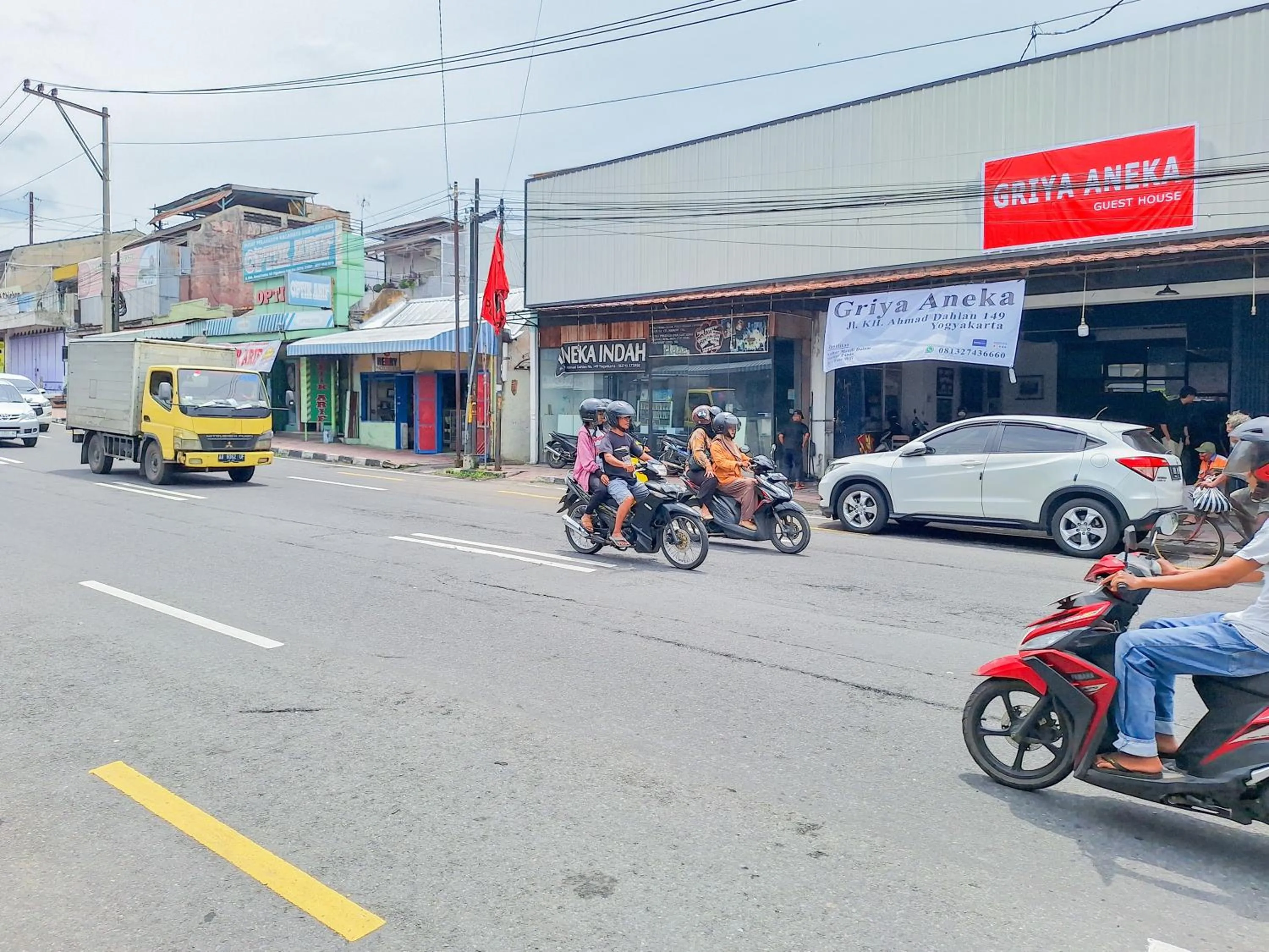 Street view in OYO 2041 Griya Aneka