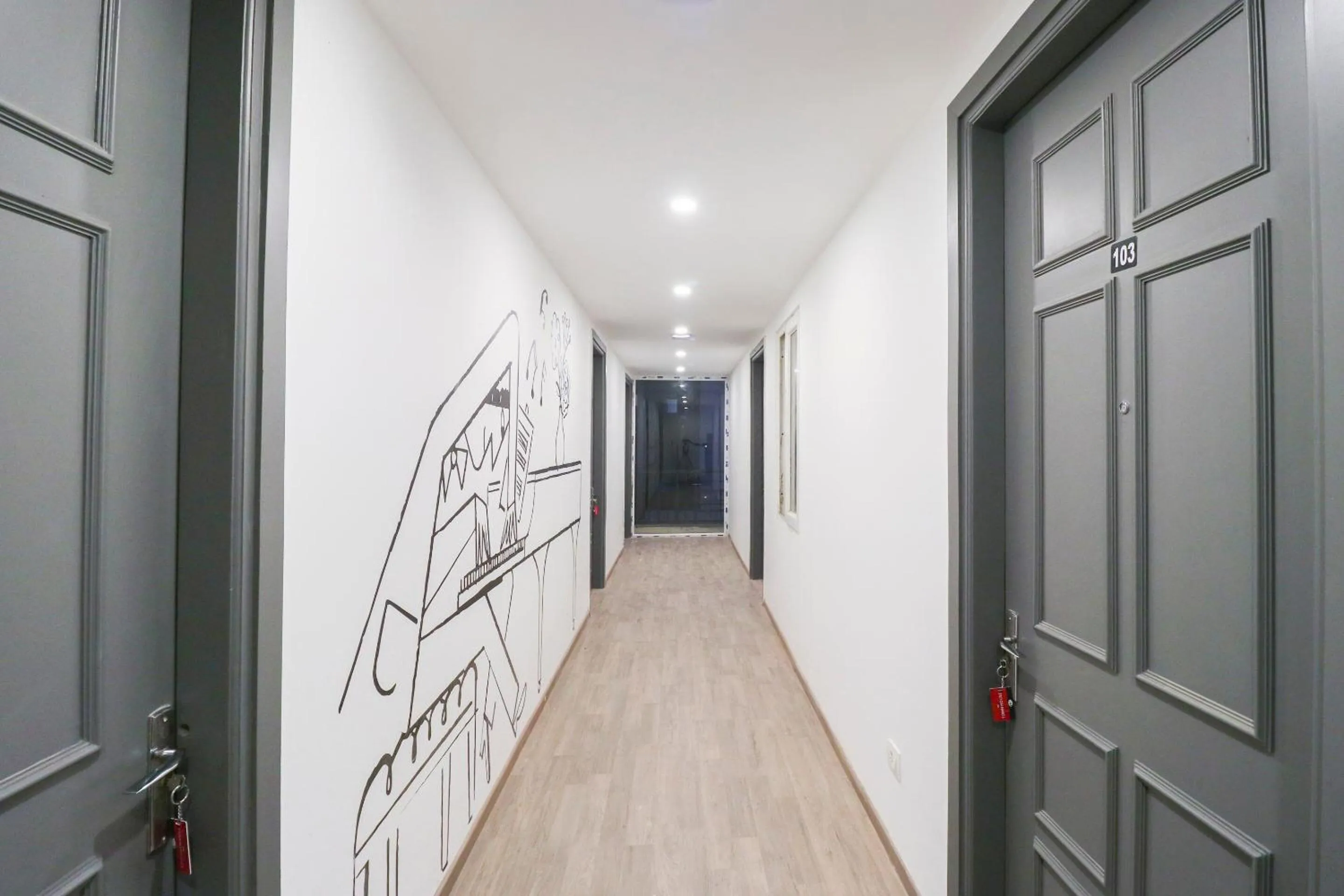 Lobby or reception in Super Townhouse Noida Sector 71 Near ISKCON Temple Noida