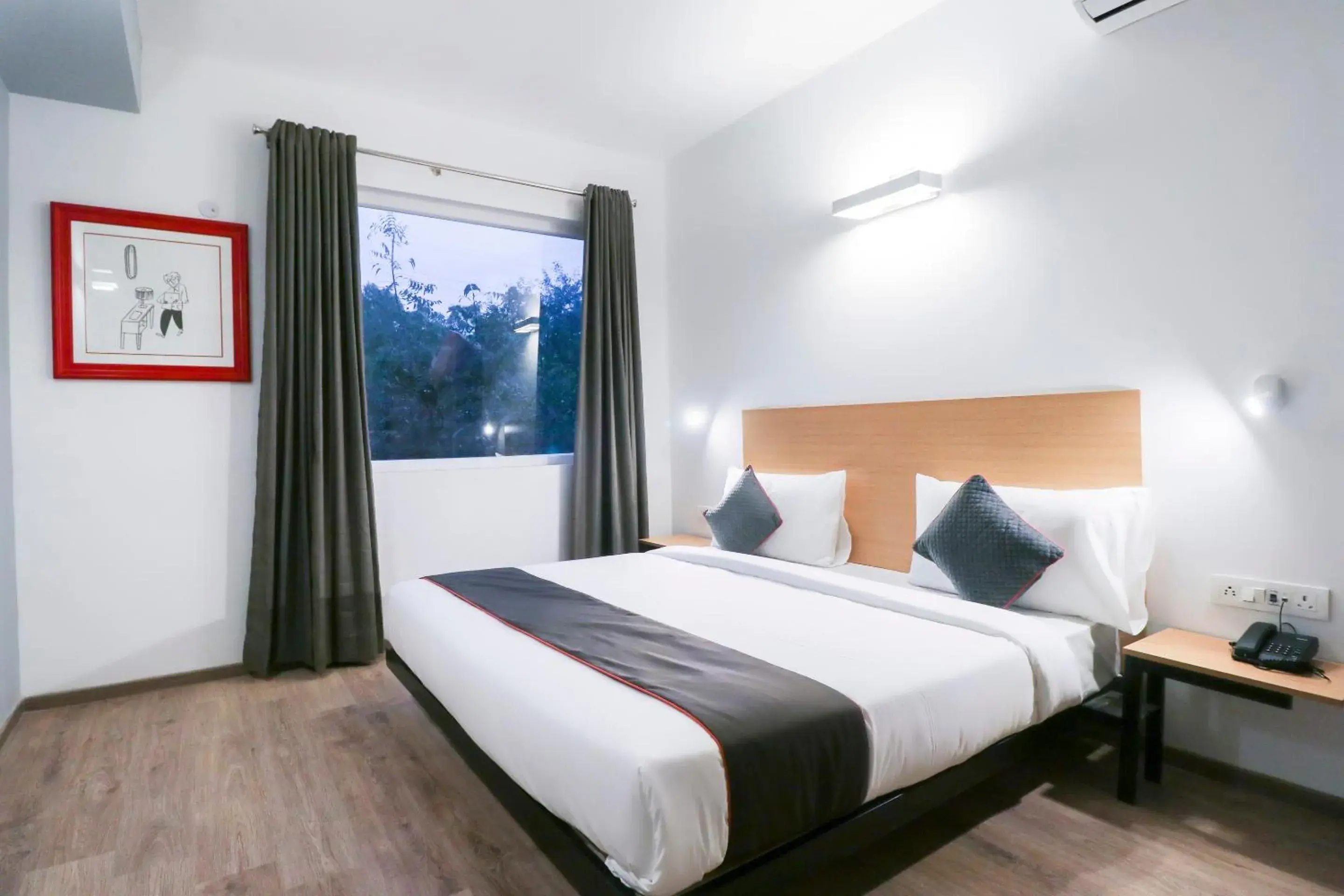 Bedroom, Bed in Super Townhouse Noida Sector 71 Near ISKCON Temple Noida Bedroom, Bed in Super Townhouse Noida Sector 71 Near ISKCON Temple Noida