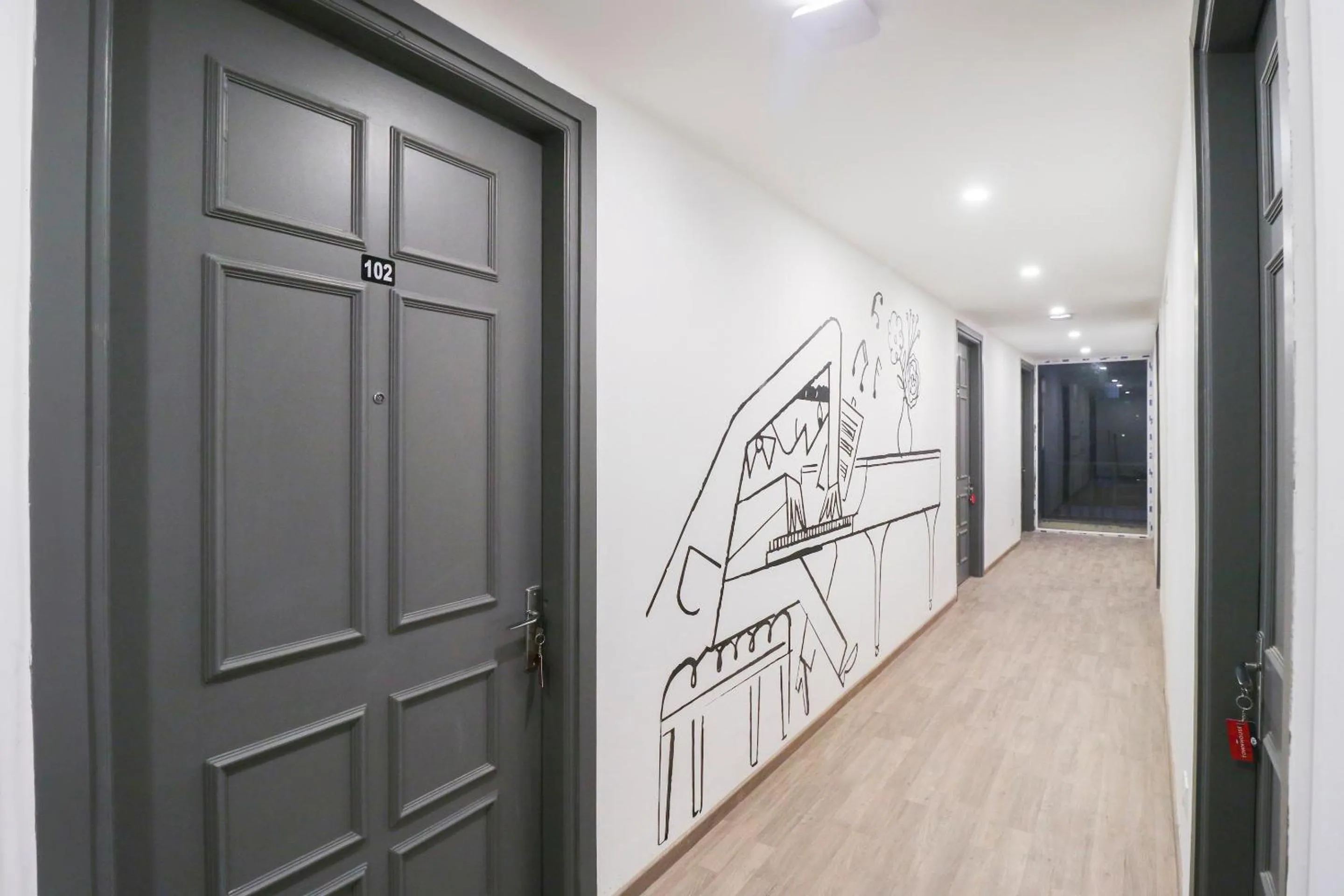 Lobby or reception in Super Townhouse Noida Sector 71 Near ISKCON Temple Noida