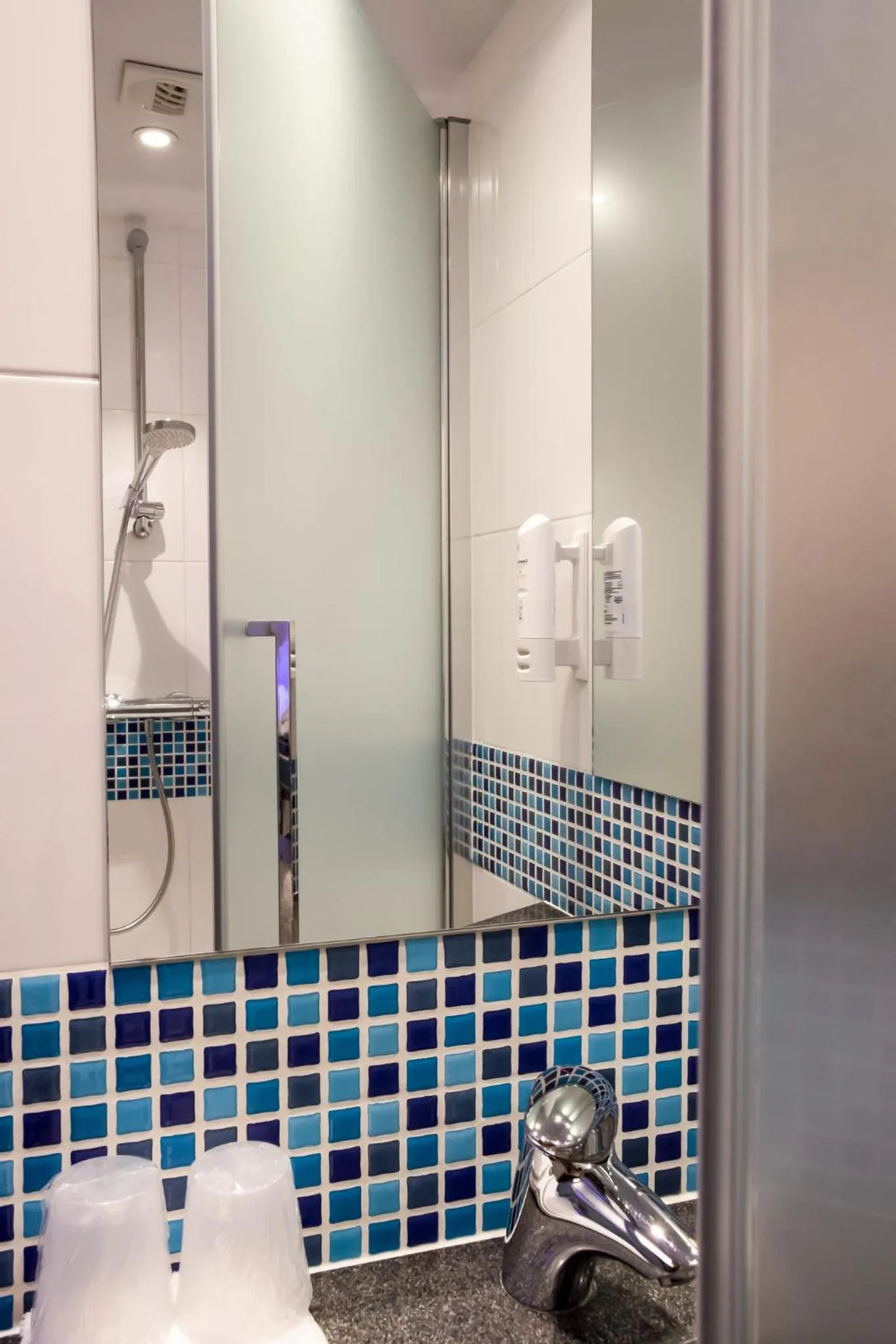 Bathroom in Holiday Inn Express Toulouse Airport by IHG